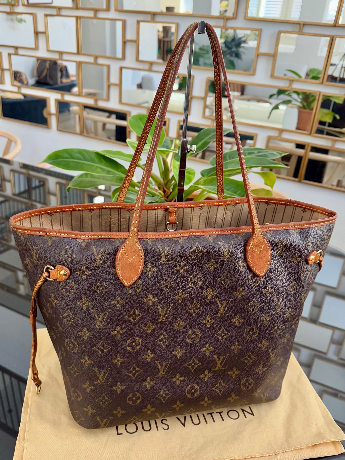 Neverfull MM with Dustbag -🗓️ Year: 2008
