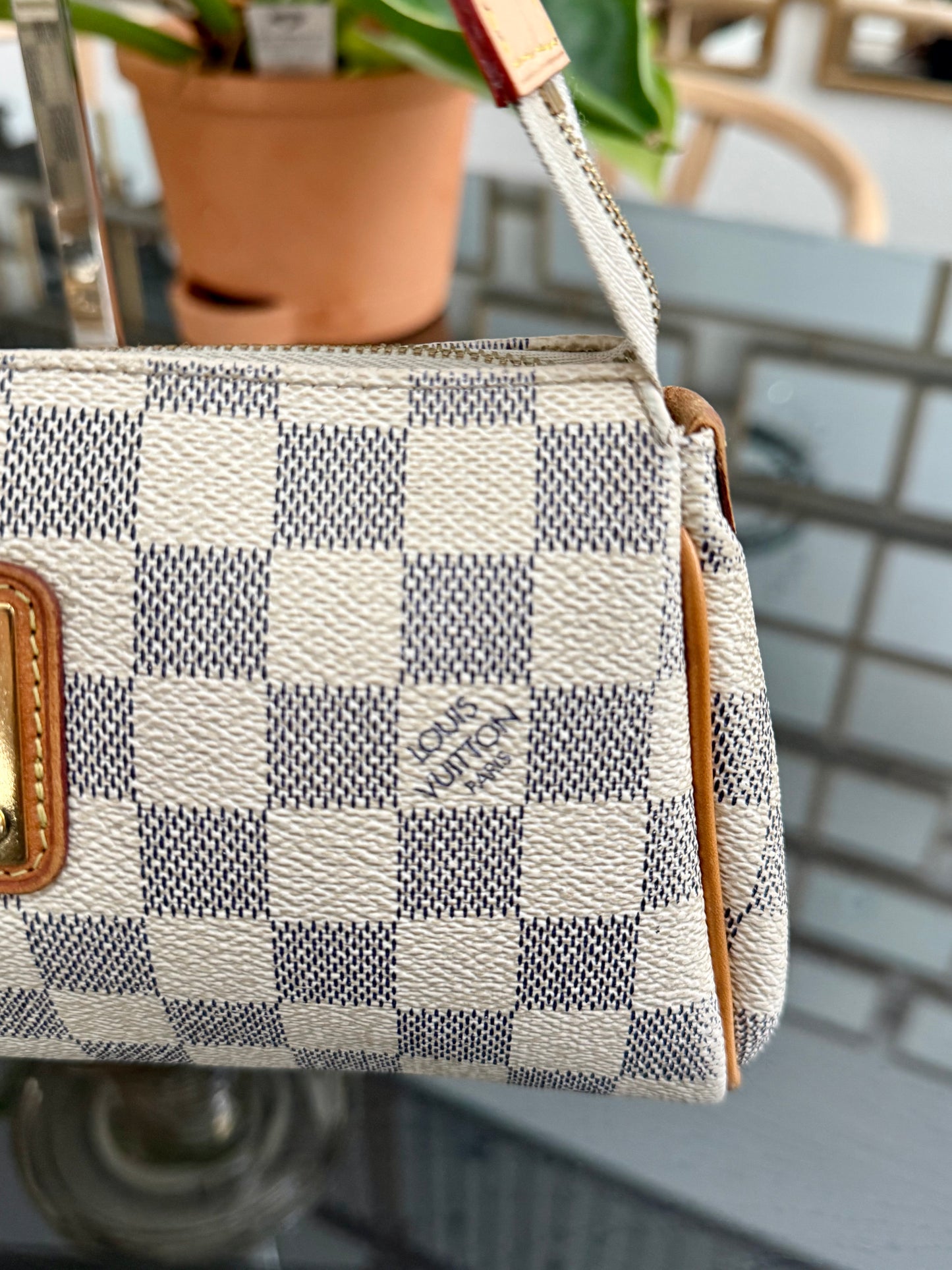 Eva Clutch in Azur with Dustbag , box and Paper bag🗓️ Year: 2011