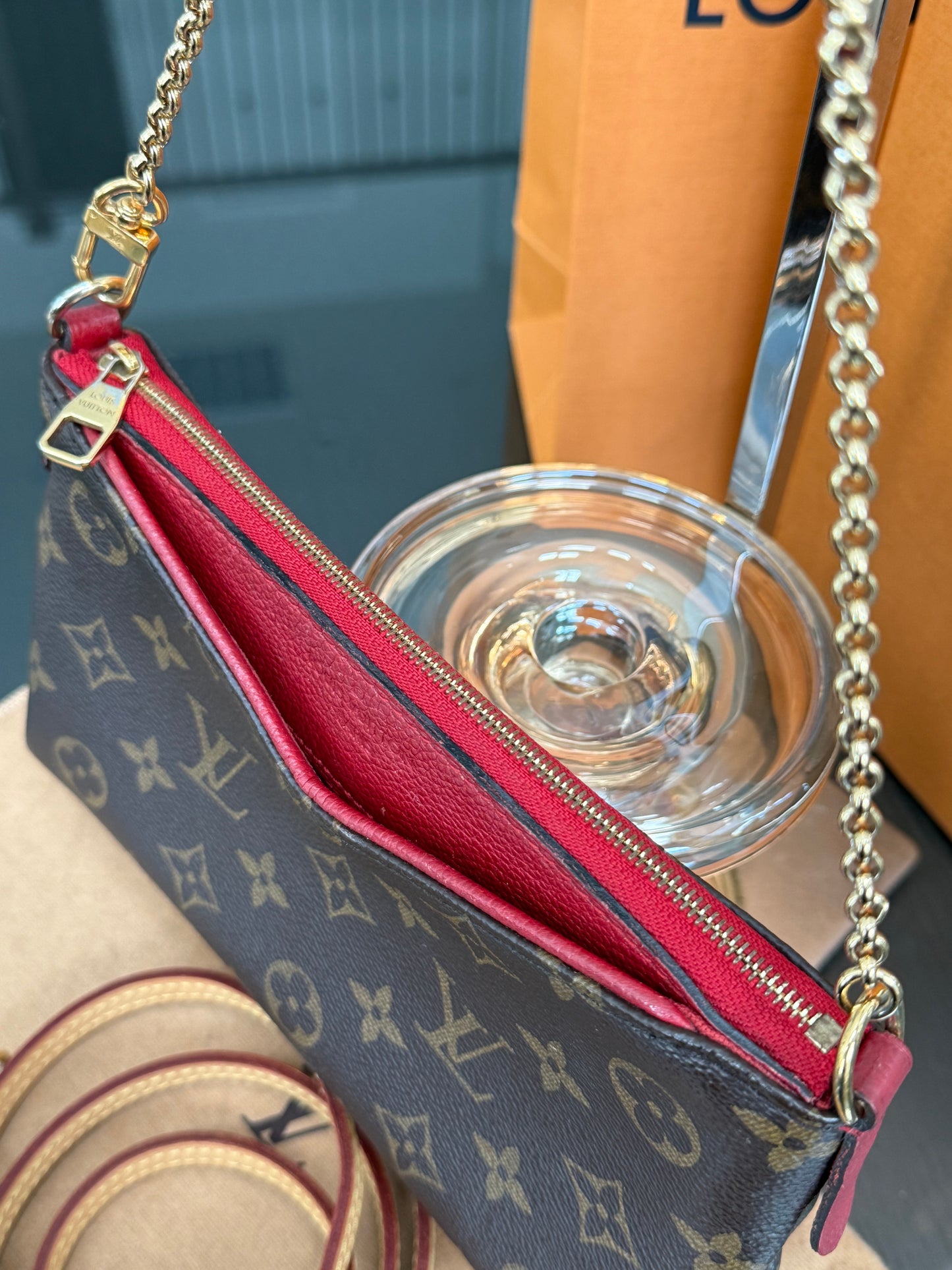 Pallas Clutch w/ Box, Dustbag and Paper bag - Year: 2017