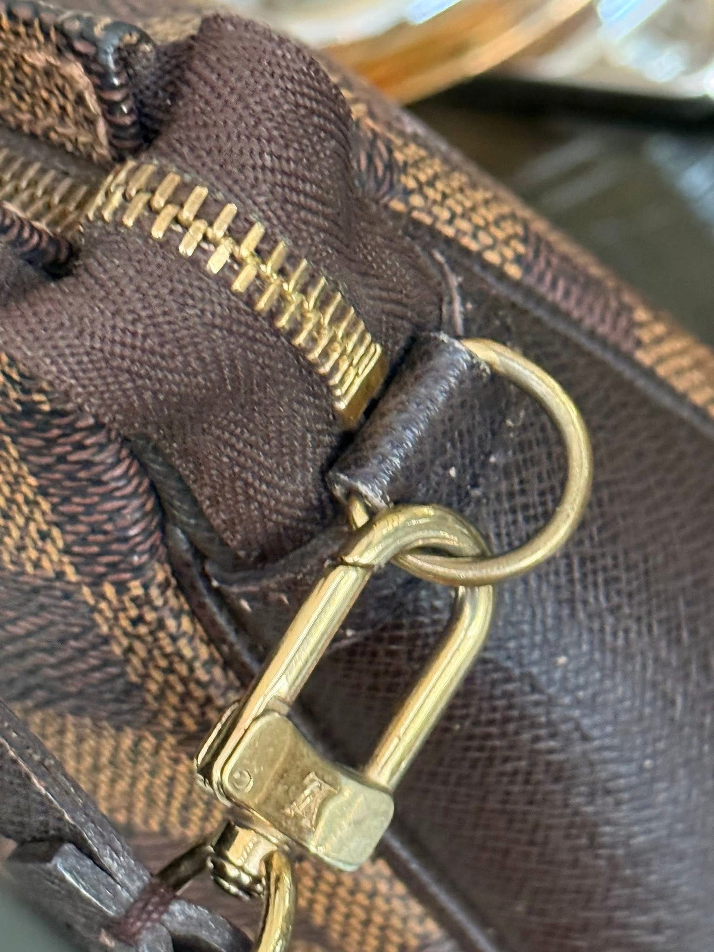Damier Ebene Trousse Pochette - ๐
Year: 2008