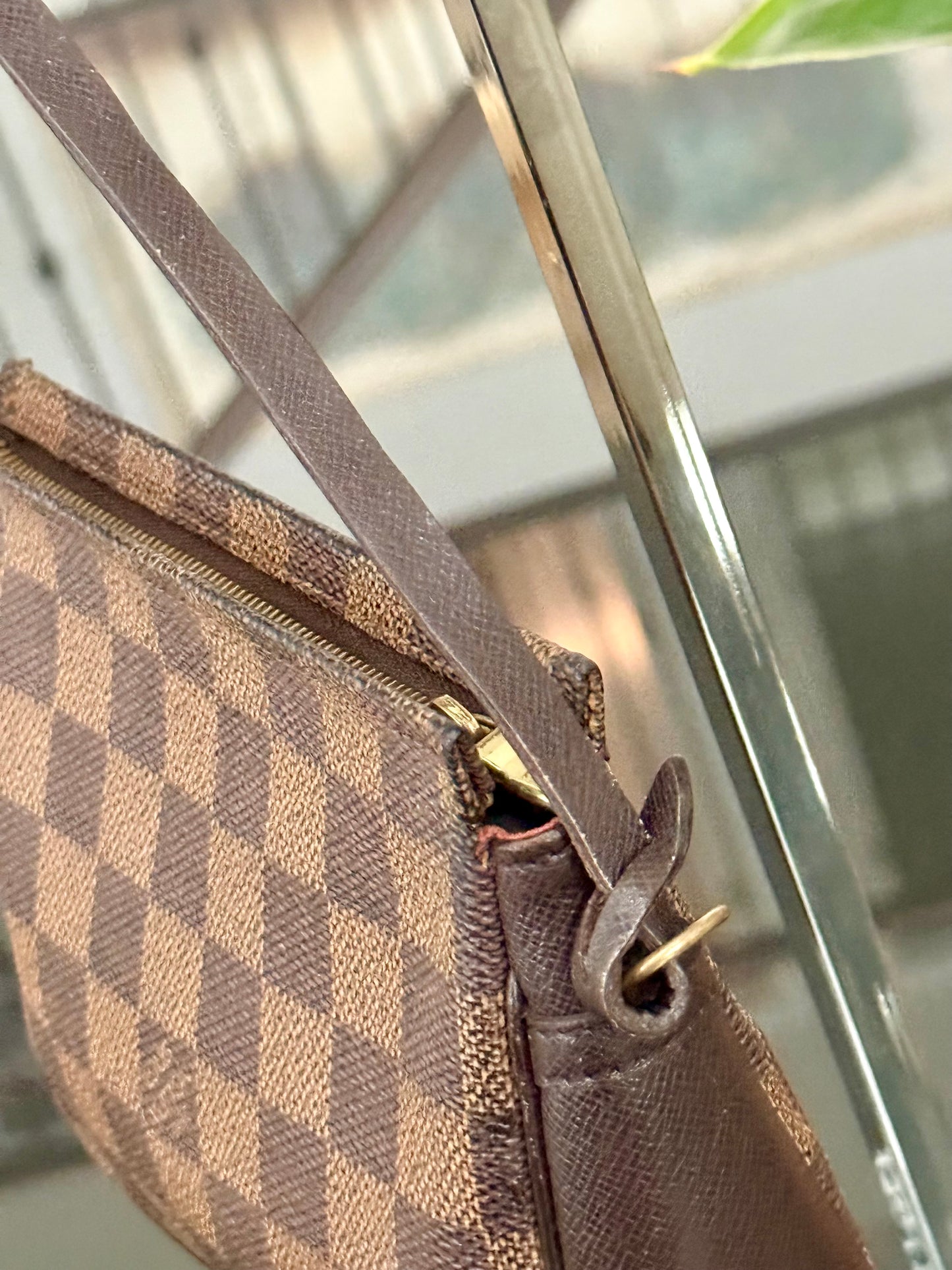 Damier Ebene Trousse Pochette with Insert Organizer - ๐
Year: 1998