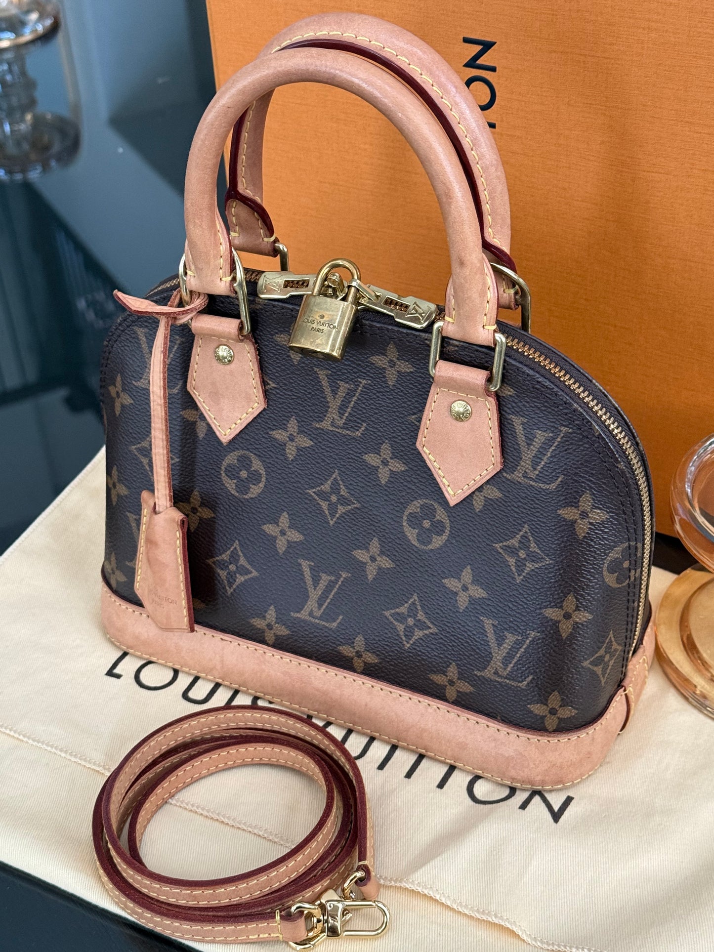Alma BB with Box , dustbag and Insert Organizer - π
Year: 2020