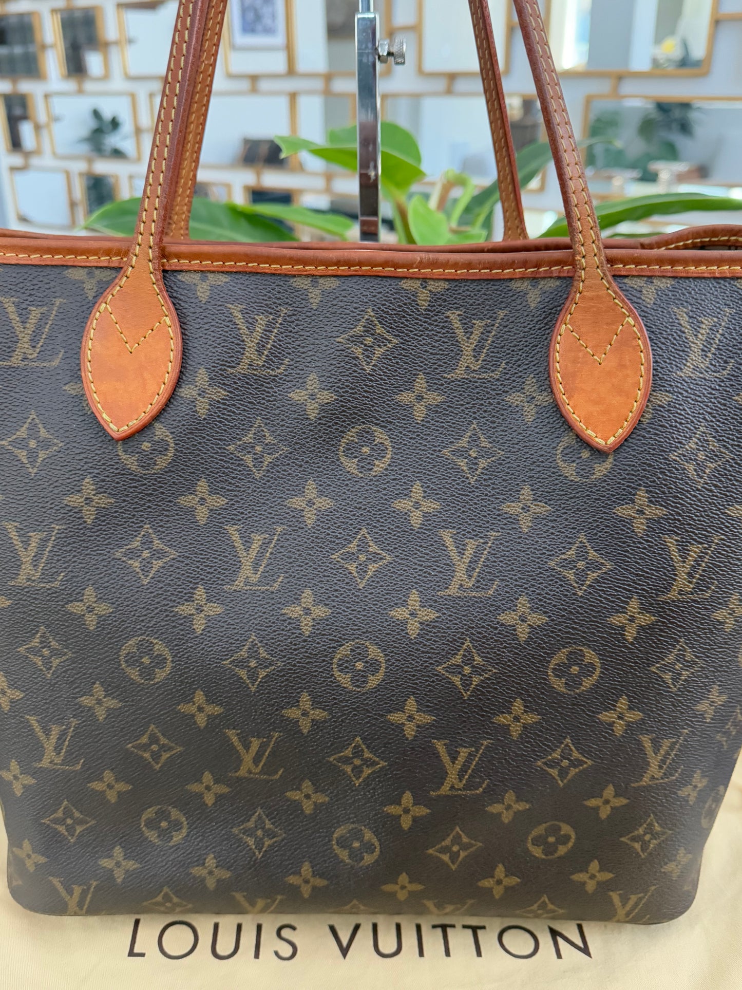 Neverfull MM with Dustbag -🗓️ Year: 2008
