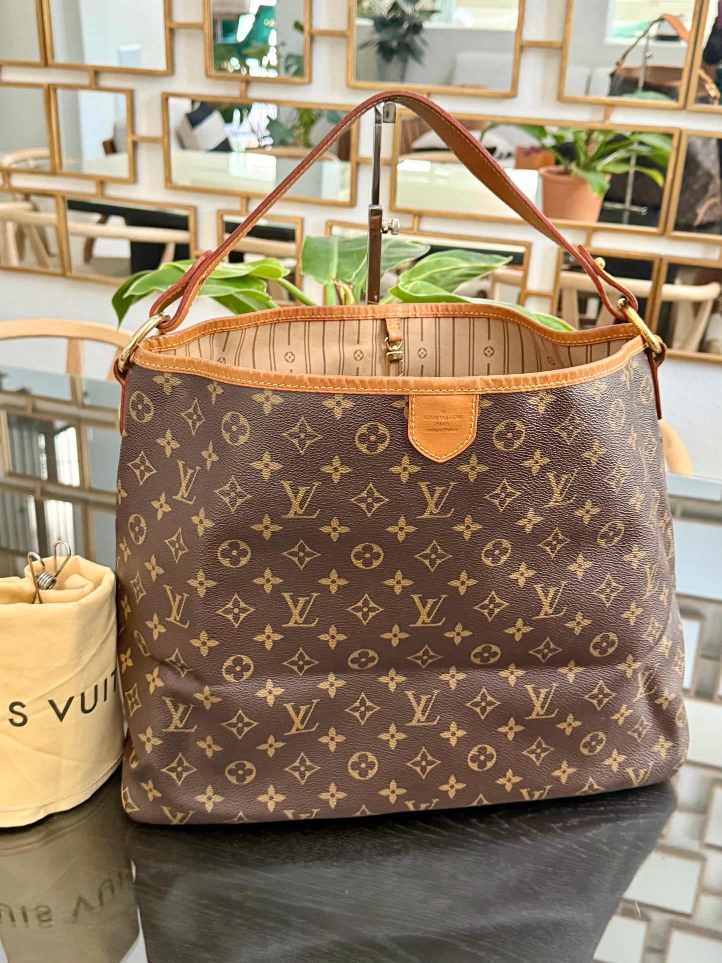 Delightful MM with Dustbag and Insert organizer π
Year: 2011