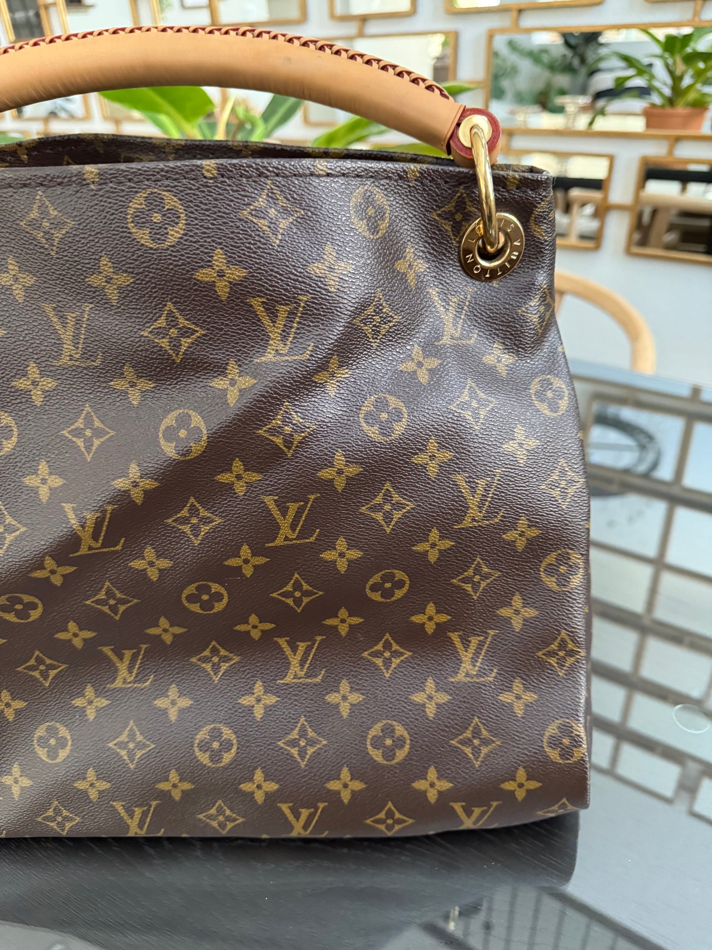 Artsy MM with Dustbag and Insert Organizer - ๐
Year: 2011