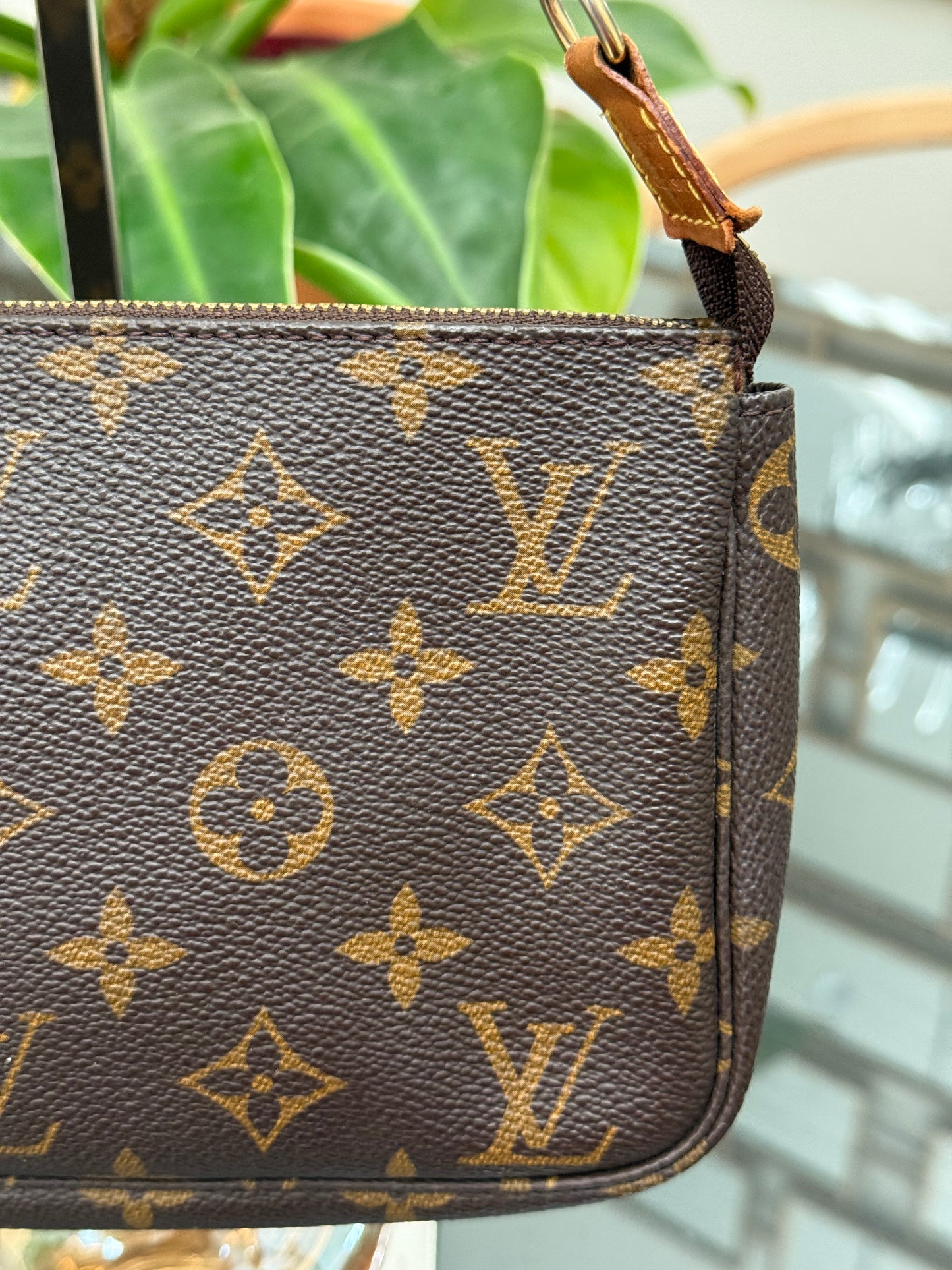 Pochette Accessories - ๐
Year: 1999