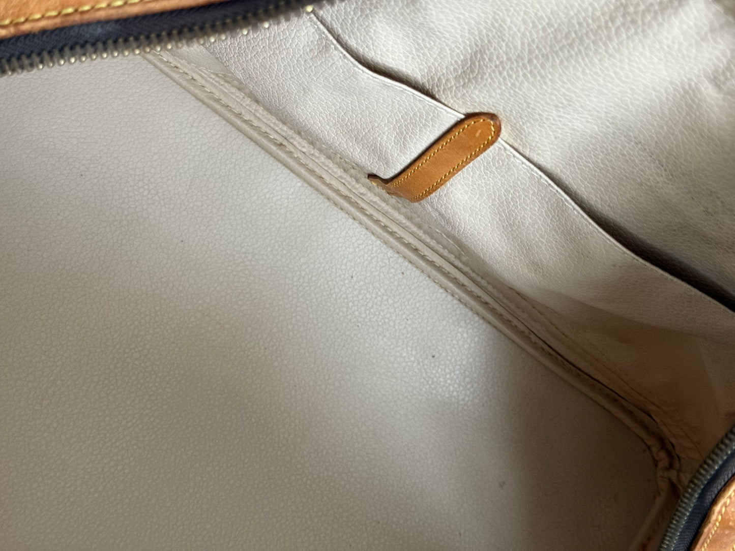 Sac Sport ๐๏ธ Year: 1989