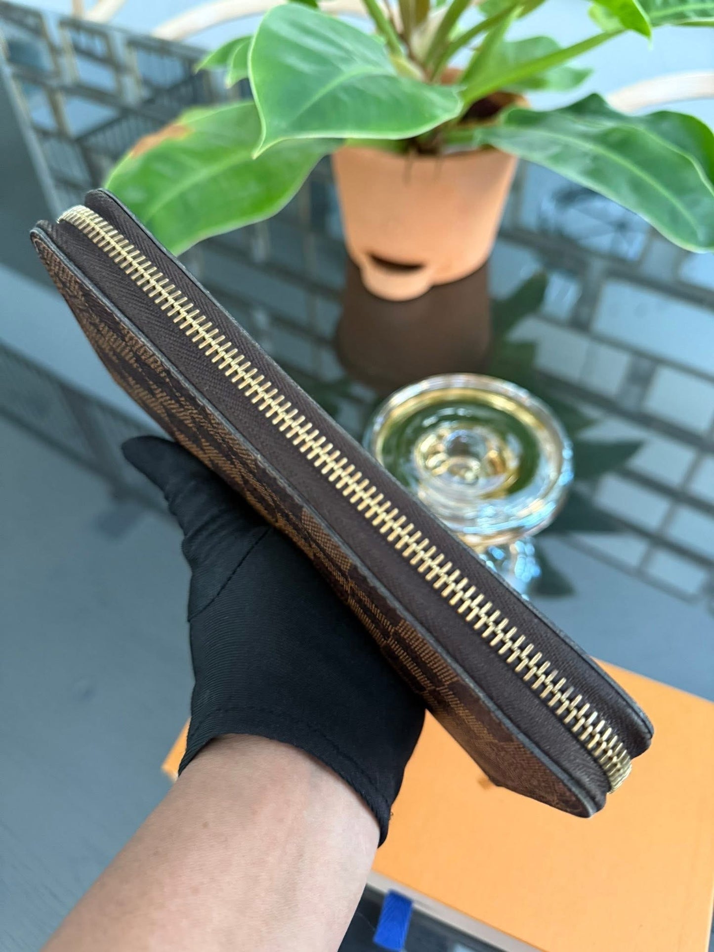 Zippy Long Wallet in DE with Box Year: 2013