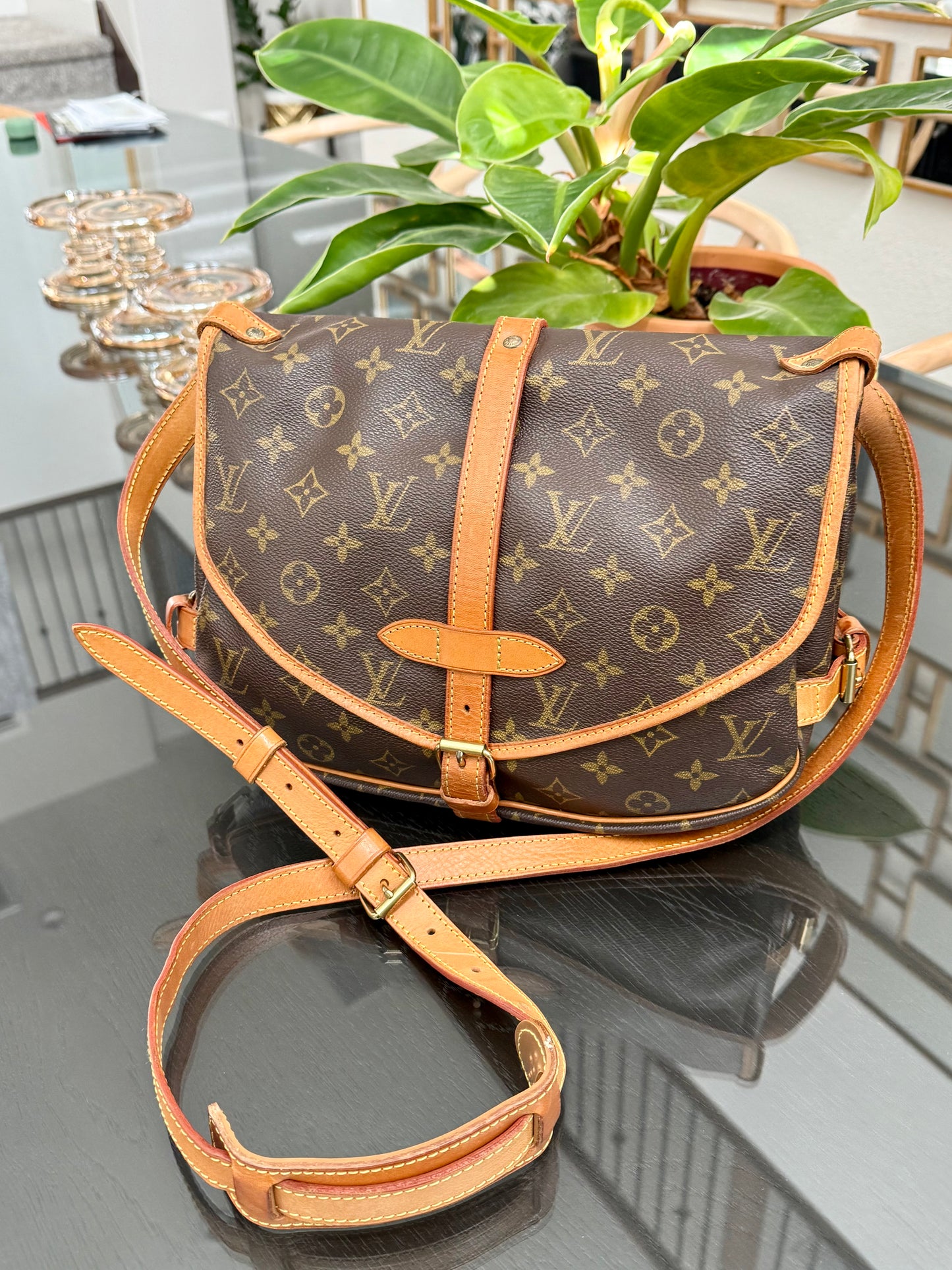Saumur 30 Crossbody -Year: 1994