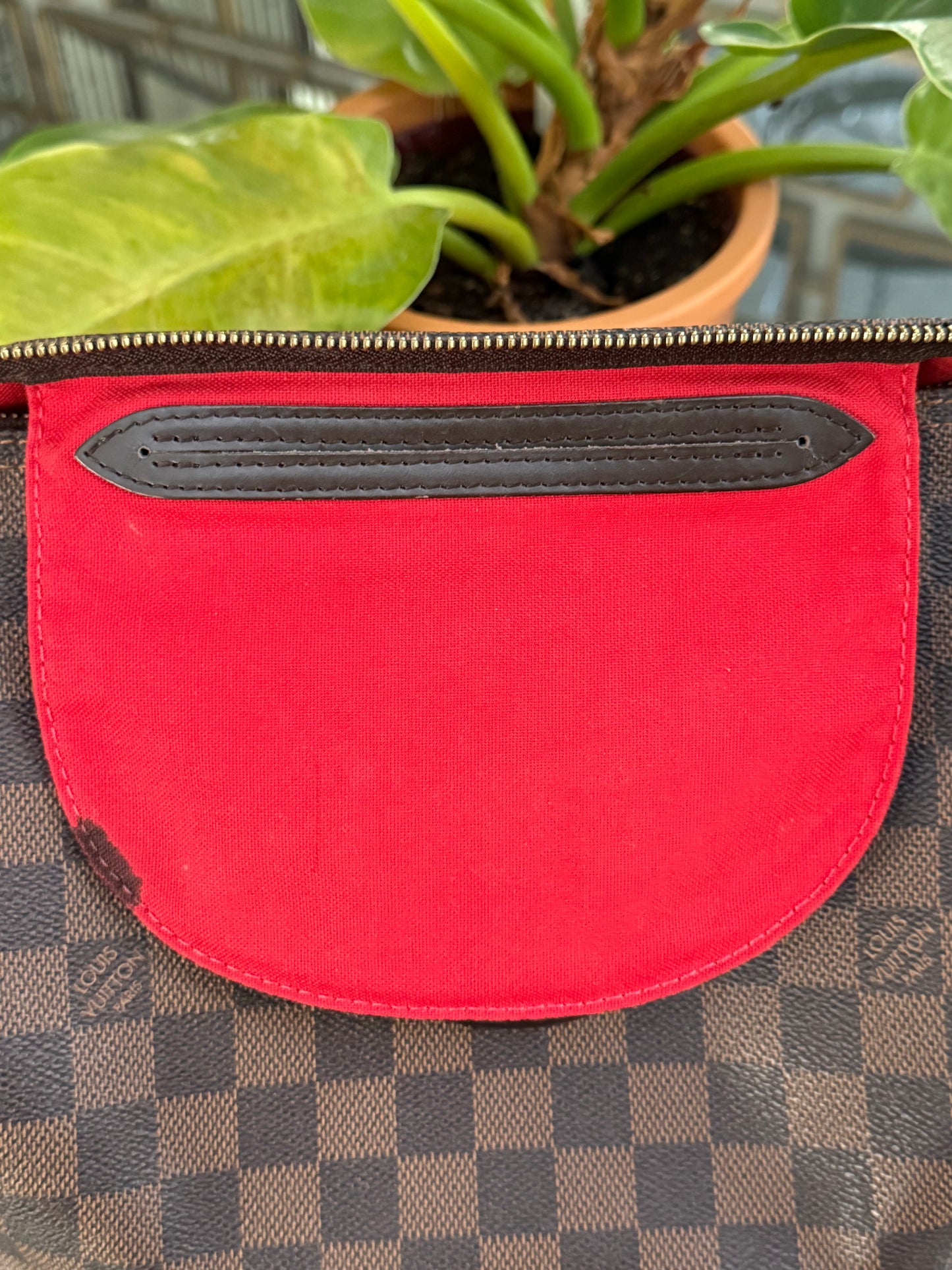 Speedy 35 with π Lock, Key, Dustbag and Insert Organizer-π
Year: 2012
