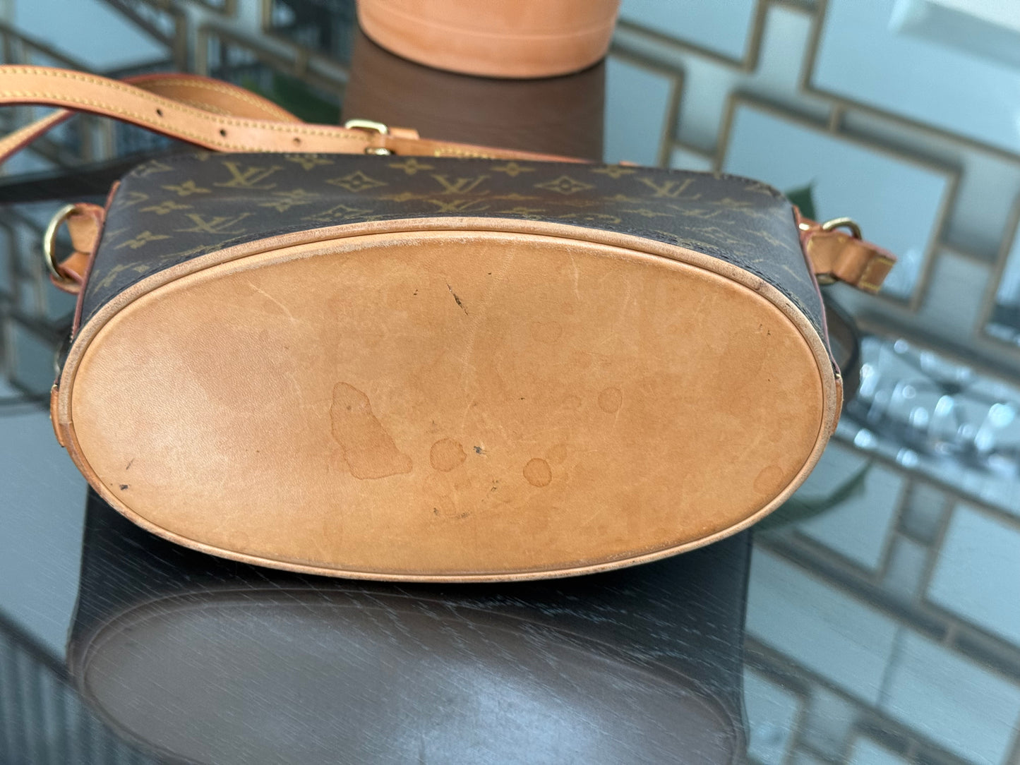 Drouot Crossbody
π
Year: 1996