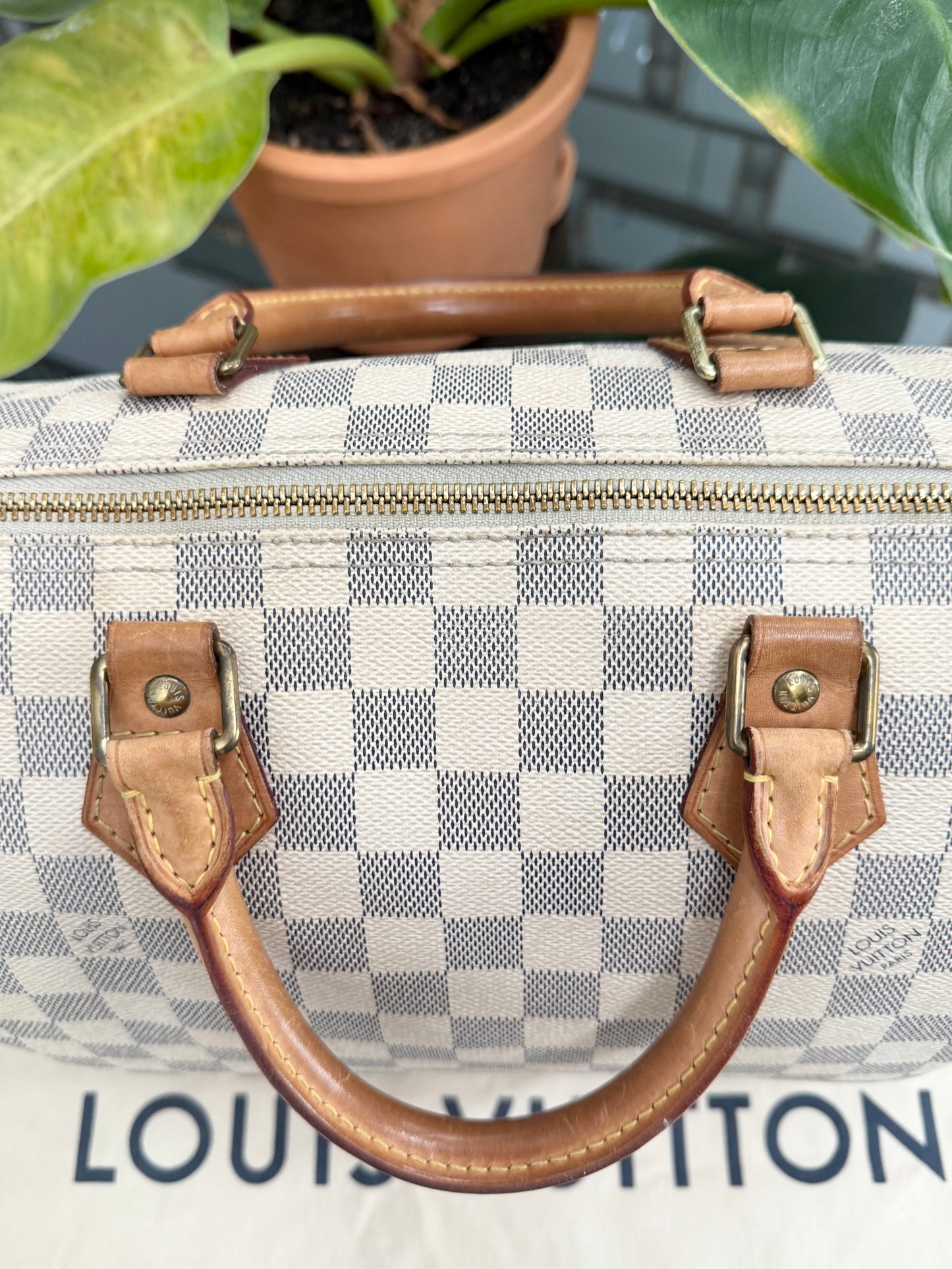 Speedy 30 Azur with π Lock & Keys and Dustbag
ποΈ Year: 2012