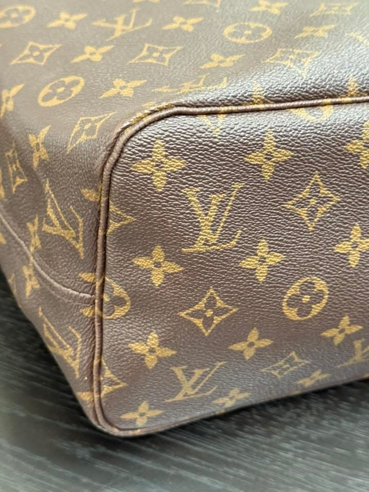 Neverfull MM with Dustbag π
Year: 2007