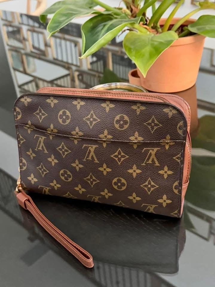 Orsay Clutch -
๐๏ธ Year: 1998