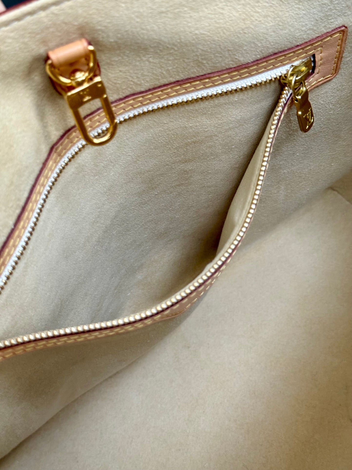 Hampstead PM Azur with Insert Organizer and Dustbag ๐๏ธ Year: 2013