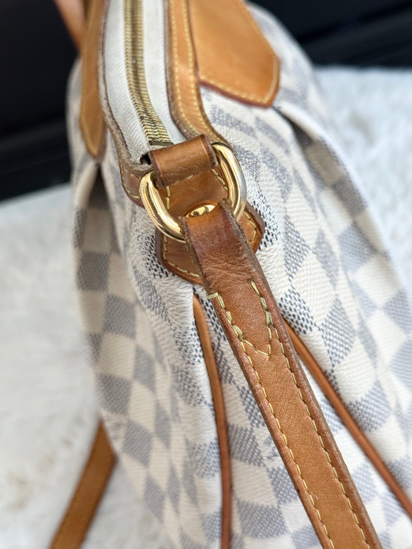 Siracusa PM Crossbody - Year 2012