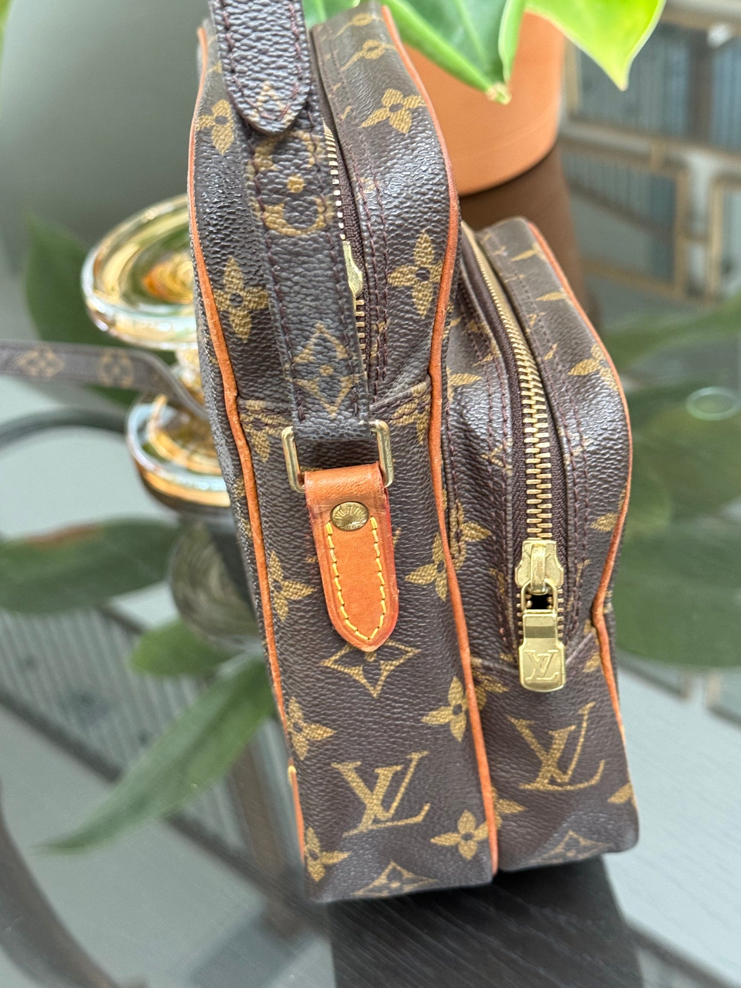Amazon Crossbody Bag -Year: 1999