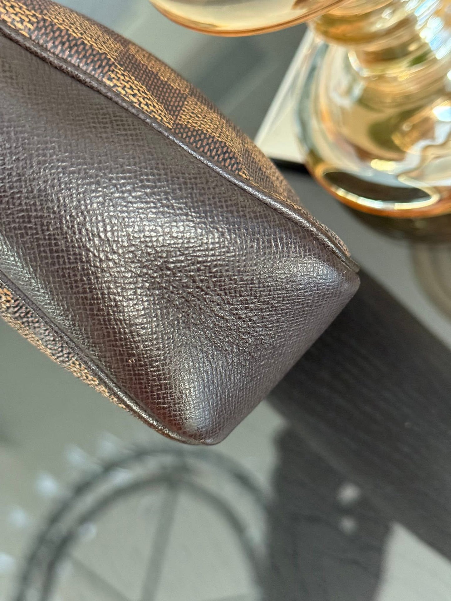 Damier Ebene Trousse Pochette - ๐
Year: 2008