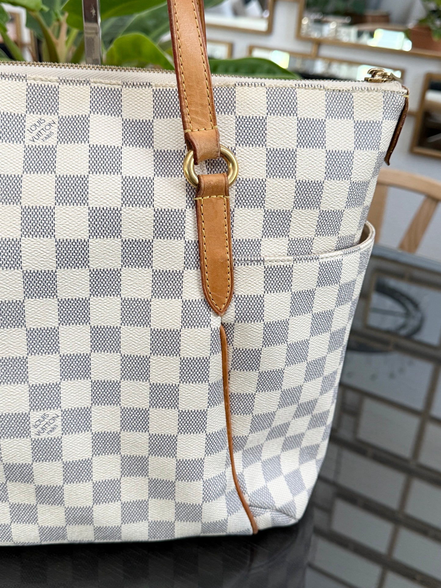 Totally MM in Azur with Dustbag -Year: 2011