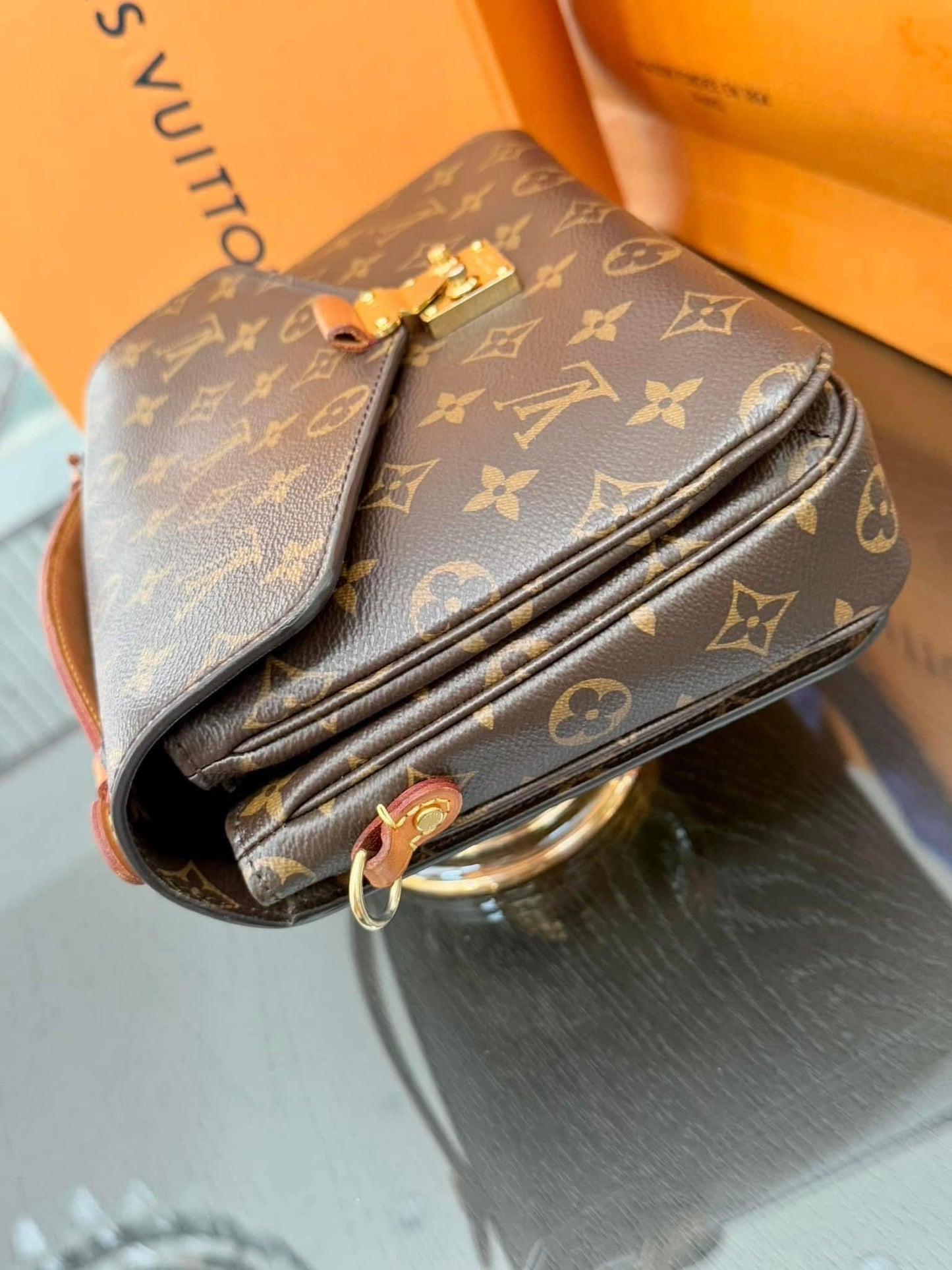 Pochette Metis with Box, Dustbag and Paper bag -Microchip & Authenticed