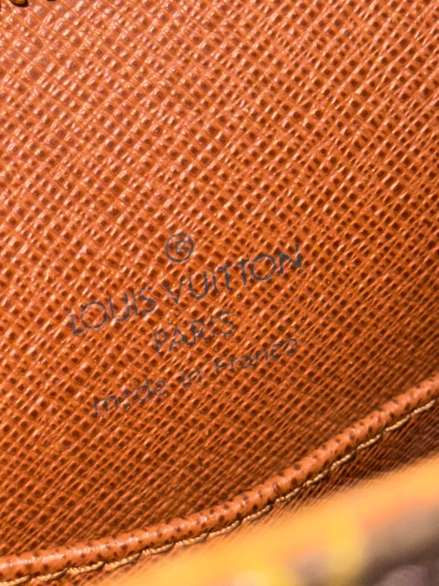 Drouot Crossbody
π
Year: 2000