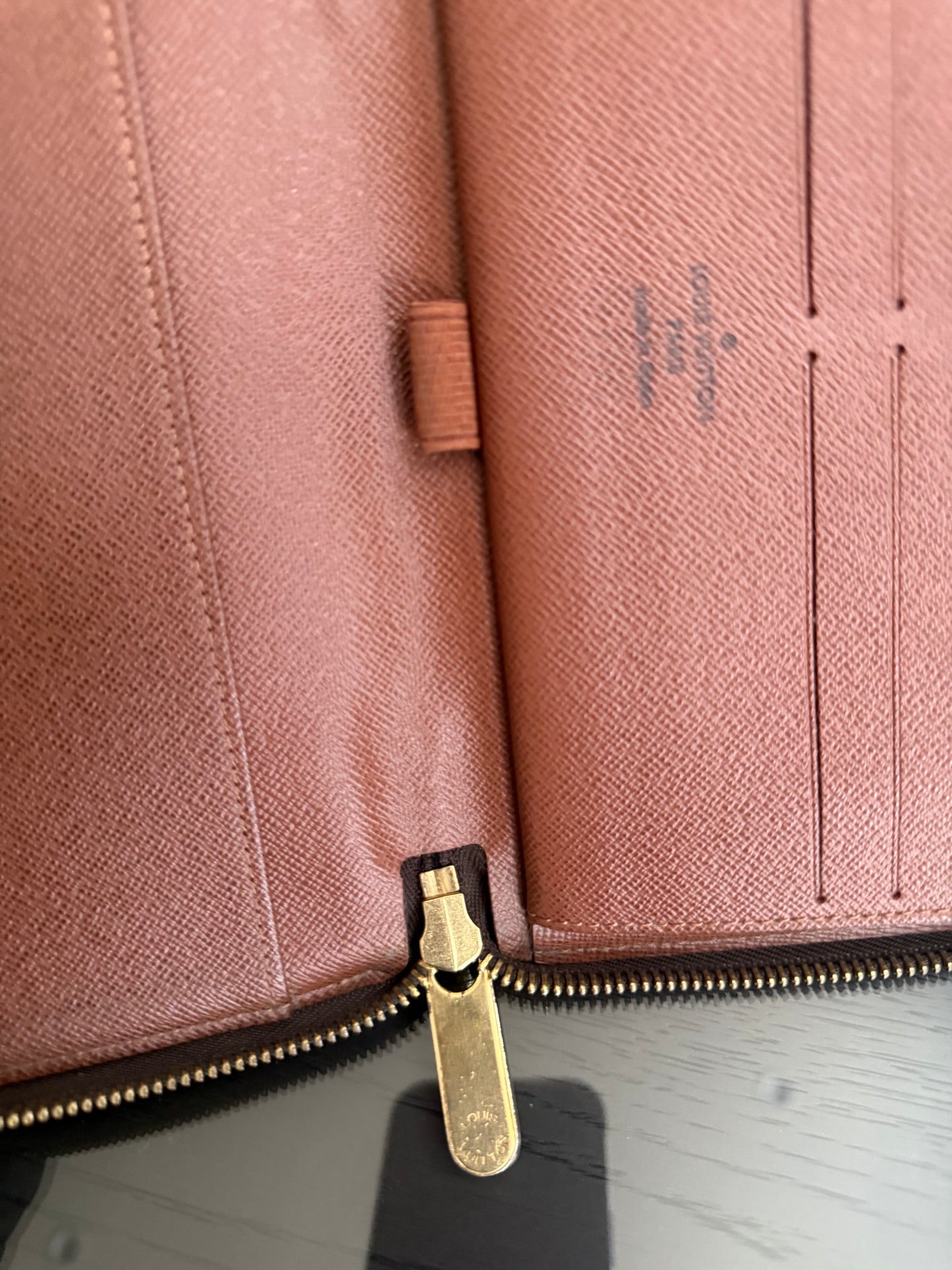 Monogram Zippy Wallet Organizer with box and Paper bag 🗓️ Year: 2017