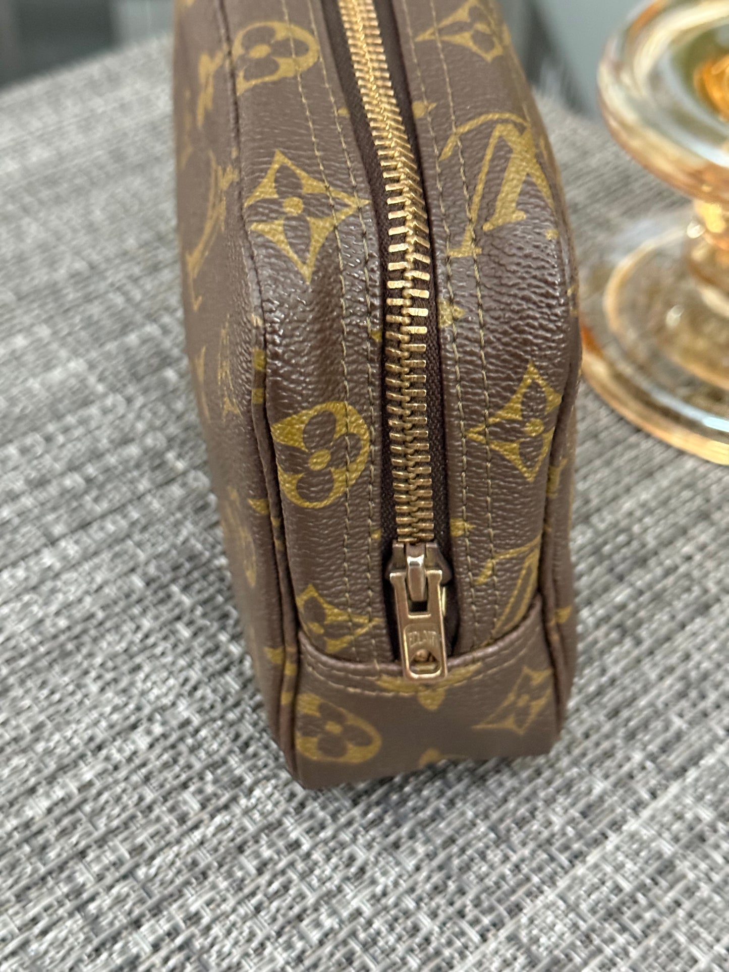 Trousse 18 -Pre Date Code