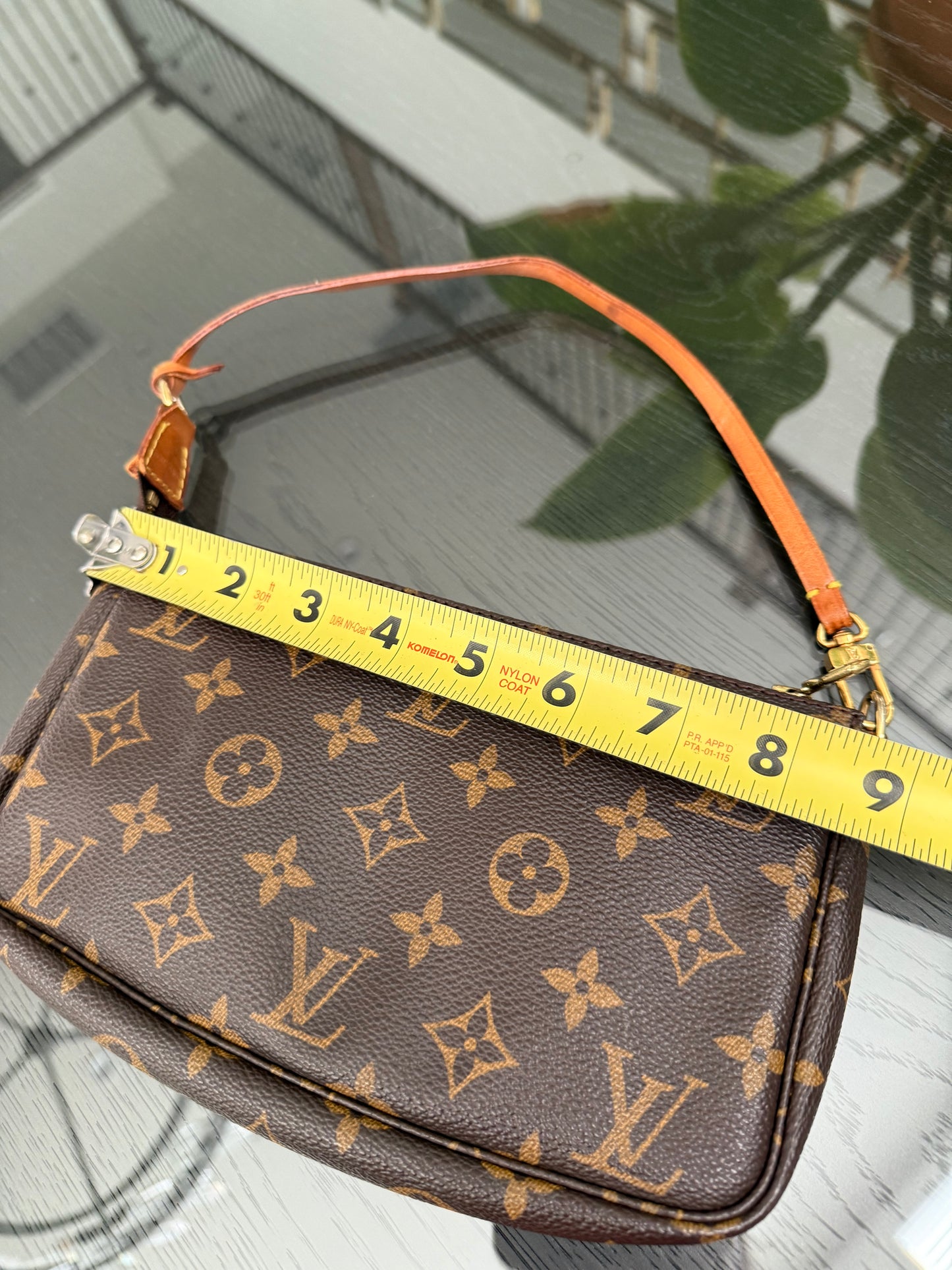 Pochette Accessories - ๐
Year: 1999