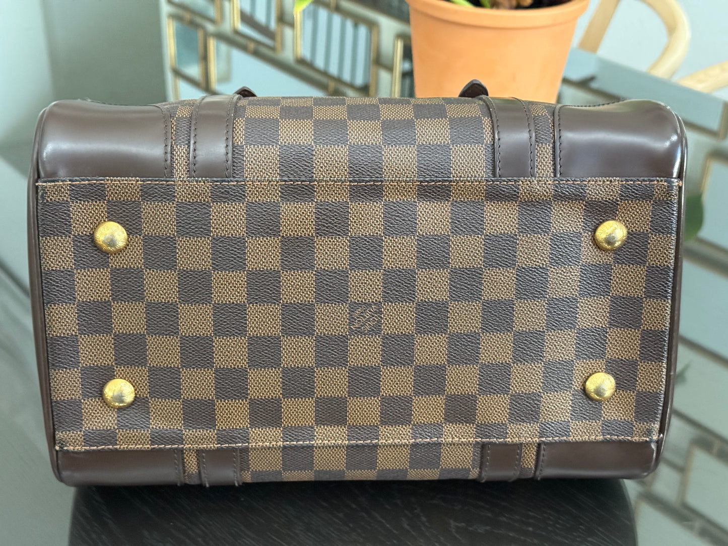Berkeley Damier Ebene with Dustbag 🗓️ Year: 2009