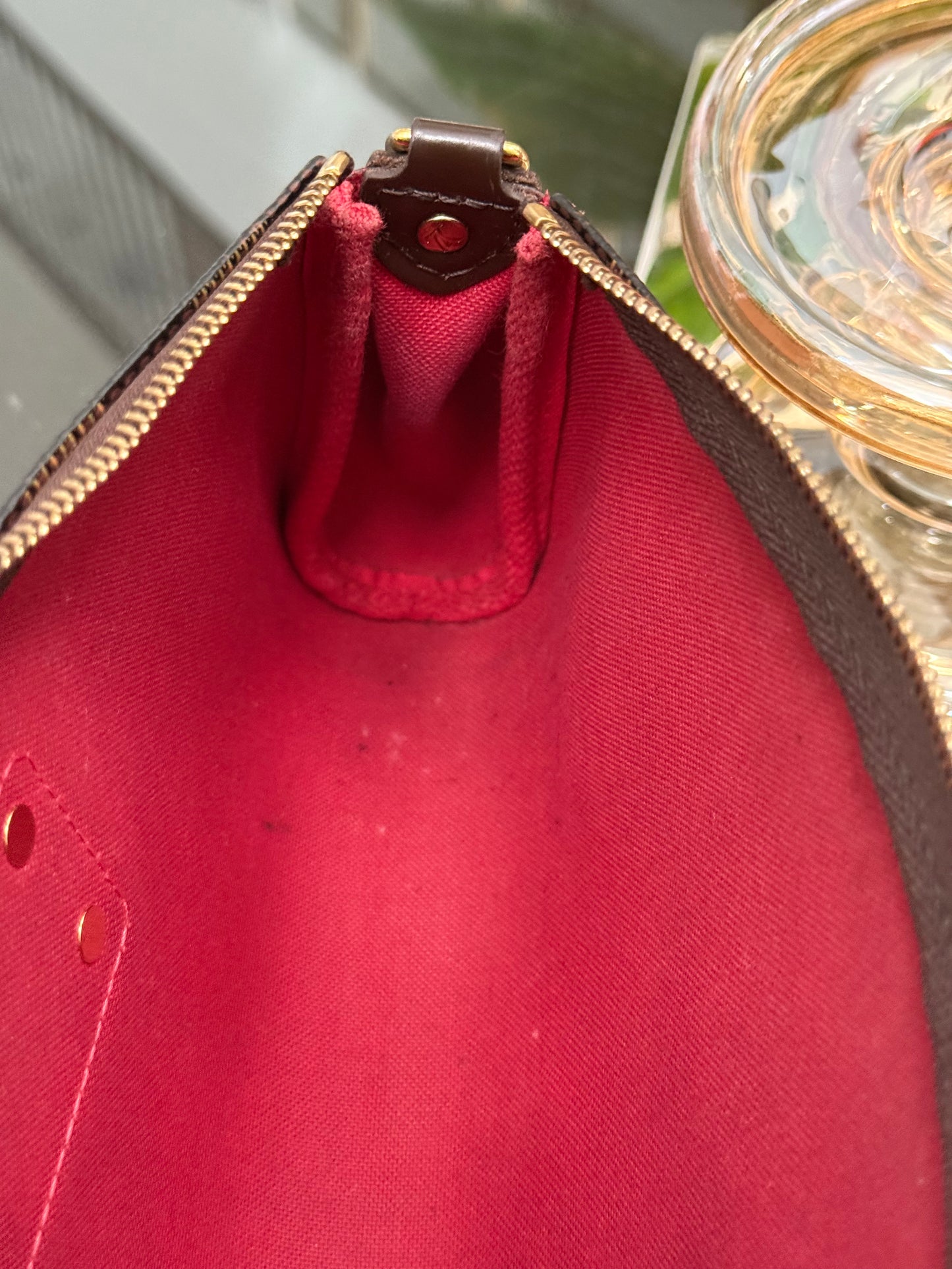 Eva Clutch in DE with Dustbag,Box and Paper bag
๐๏ธ Year: 2015