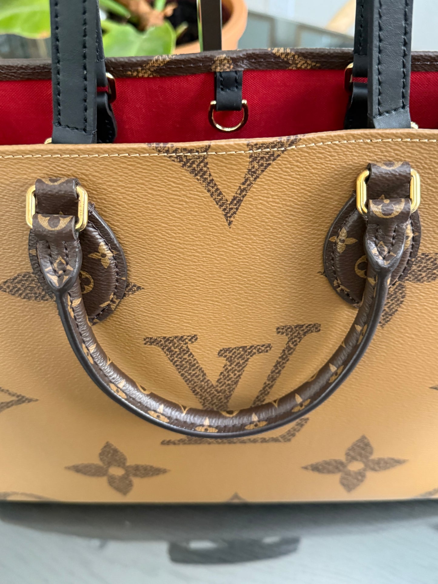 On The Go MM in Monogram with Dustbag -Microchip