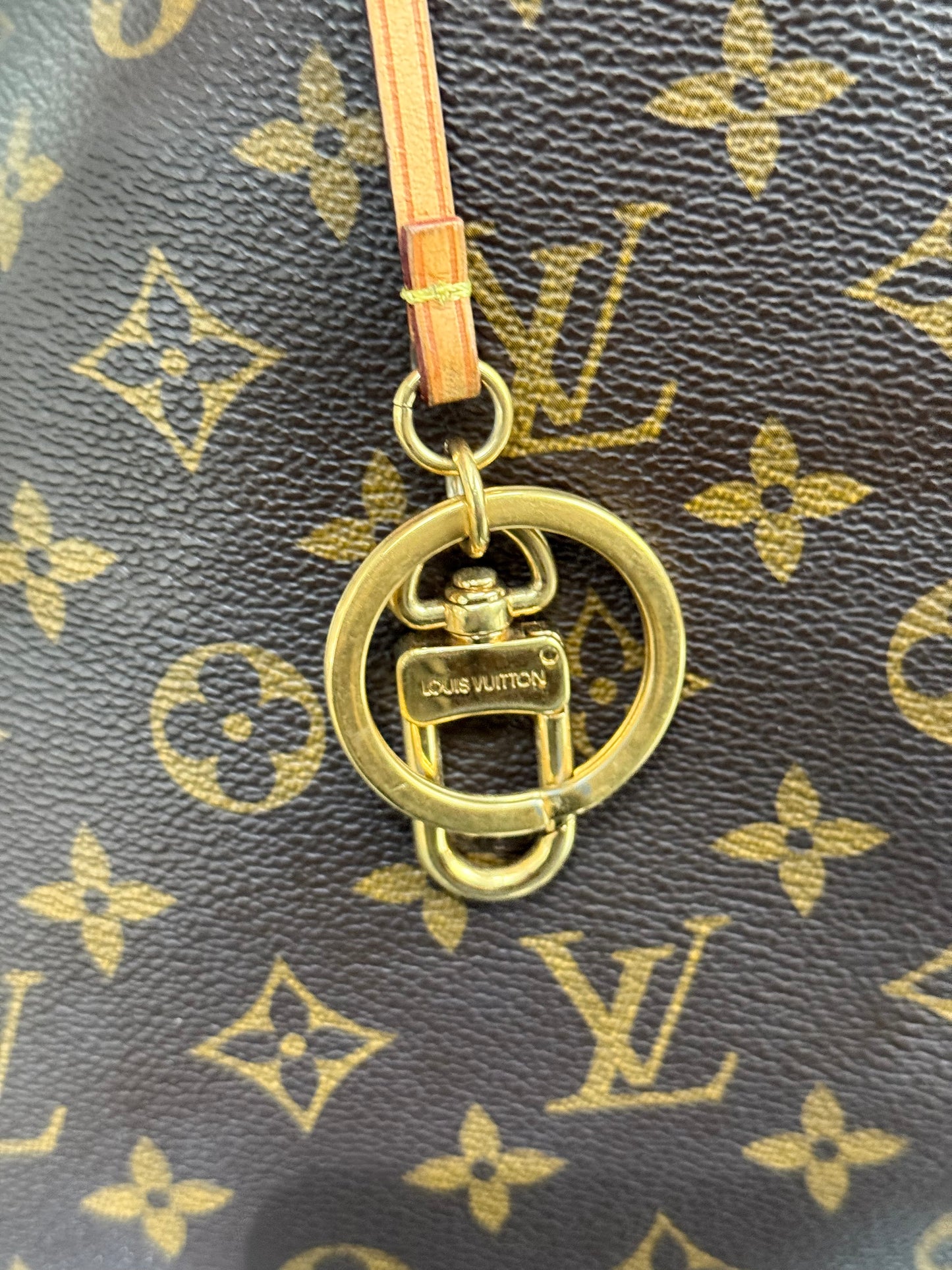 Artsy MM with Dustbag and Insert Organizer - ๐
Year: 2012