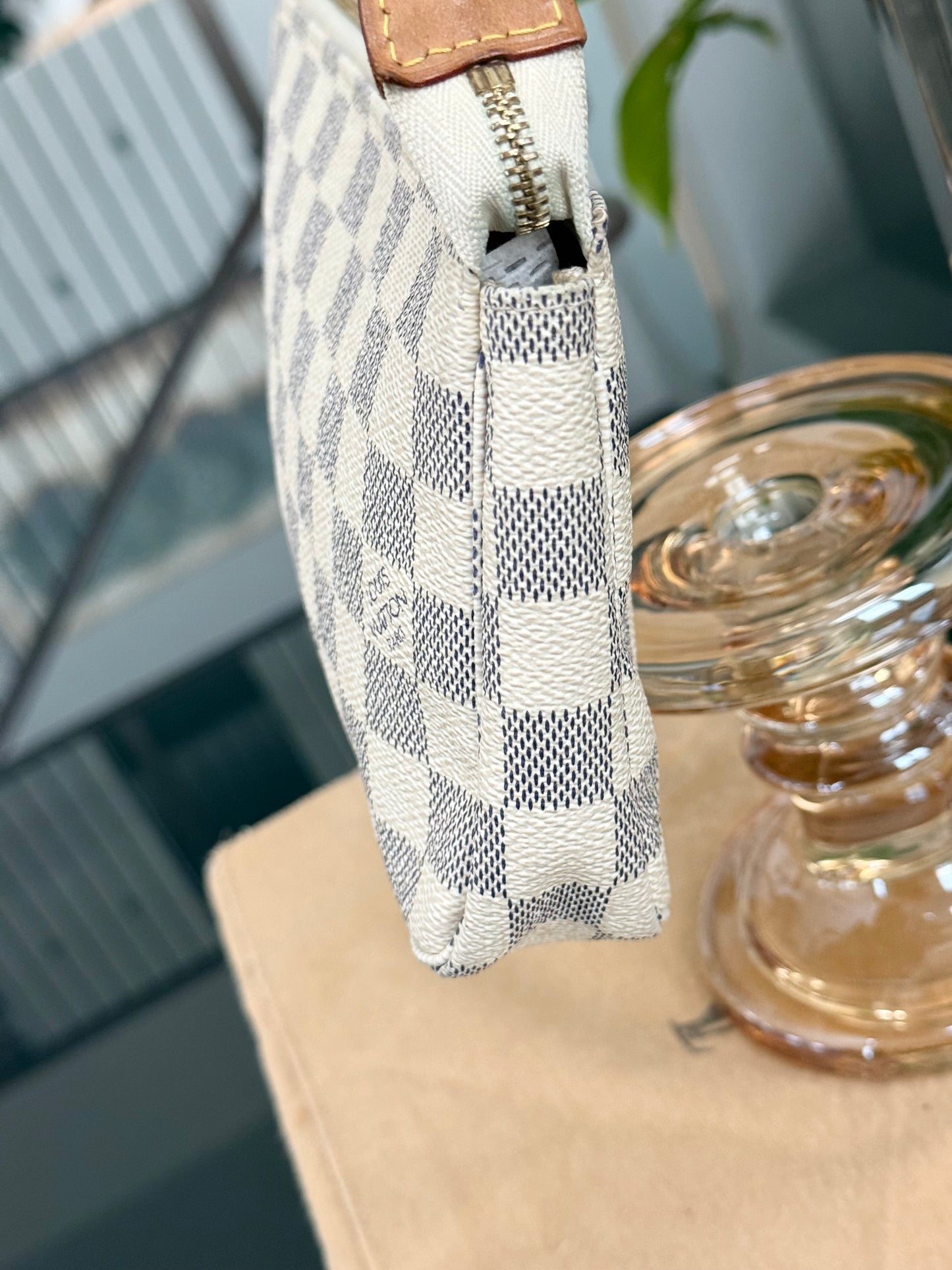 Pochette Accessories in Azur - π
Year: 2007