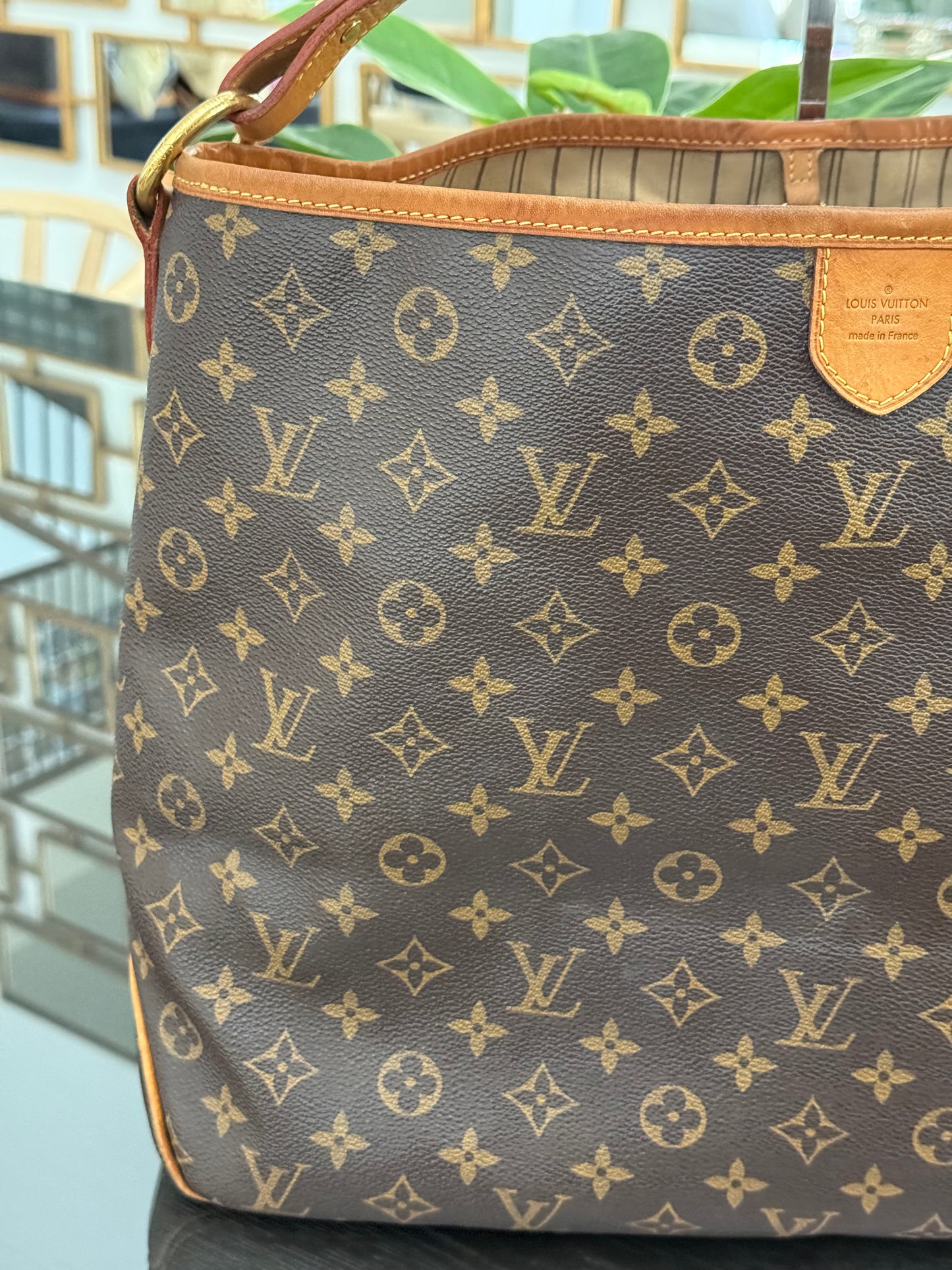 Delightful MM with Dustbag and Insert organizer π
Year: 2011