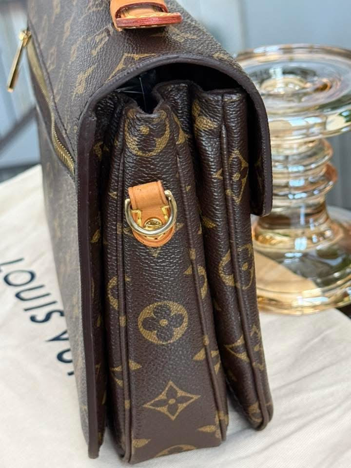 Pochette Metis in Monogram with Box, Dustbag and Paper bag -Year 2015