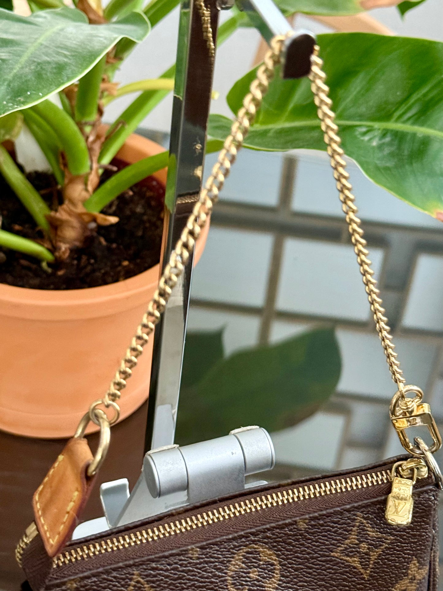 Mini Pochette Accessories with Dustbag and Paper bag -๐๏ธ Year: 2000