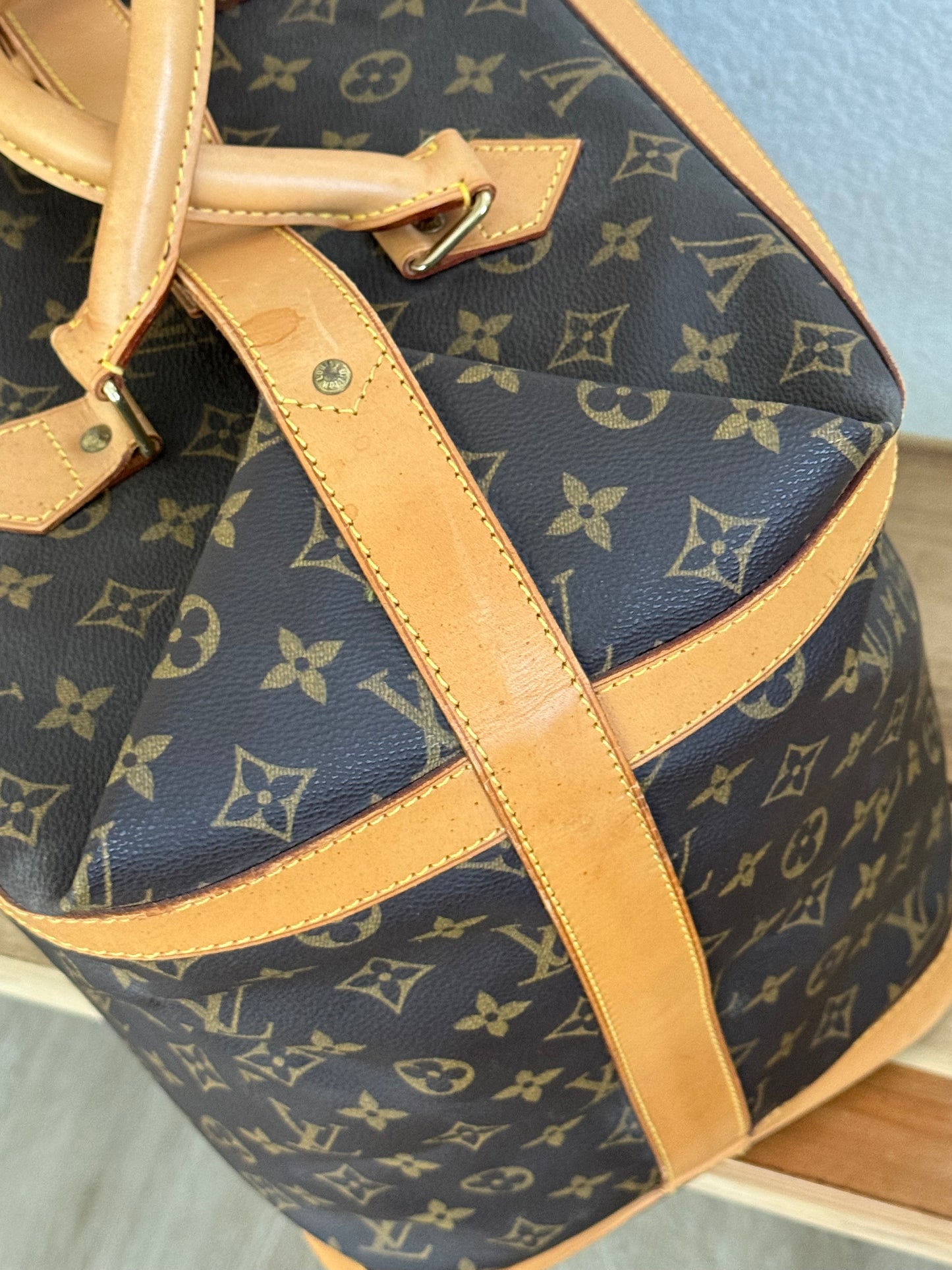Cruiser 40 with Luggage tag and poignet ποΈ Year: 1999