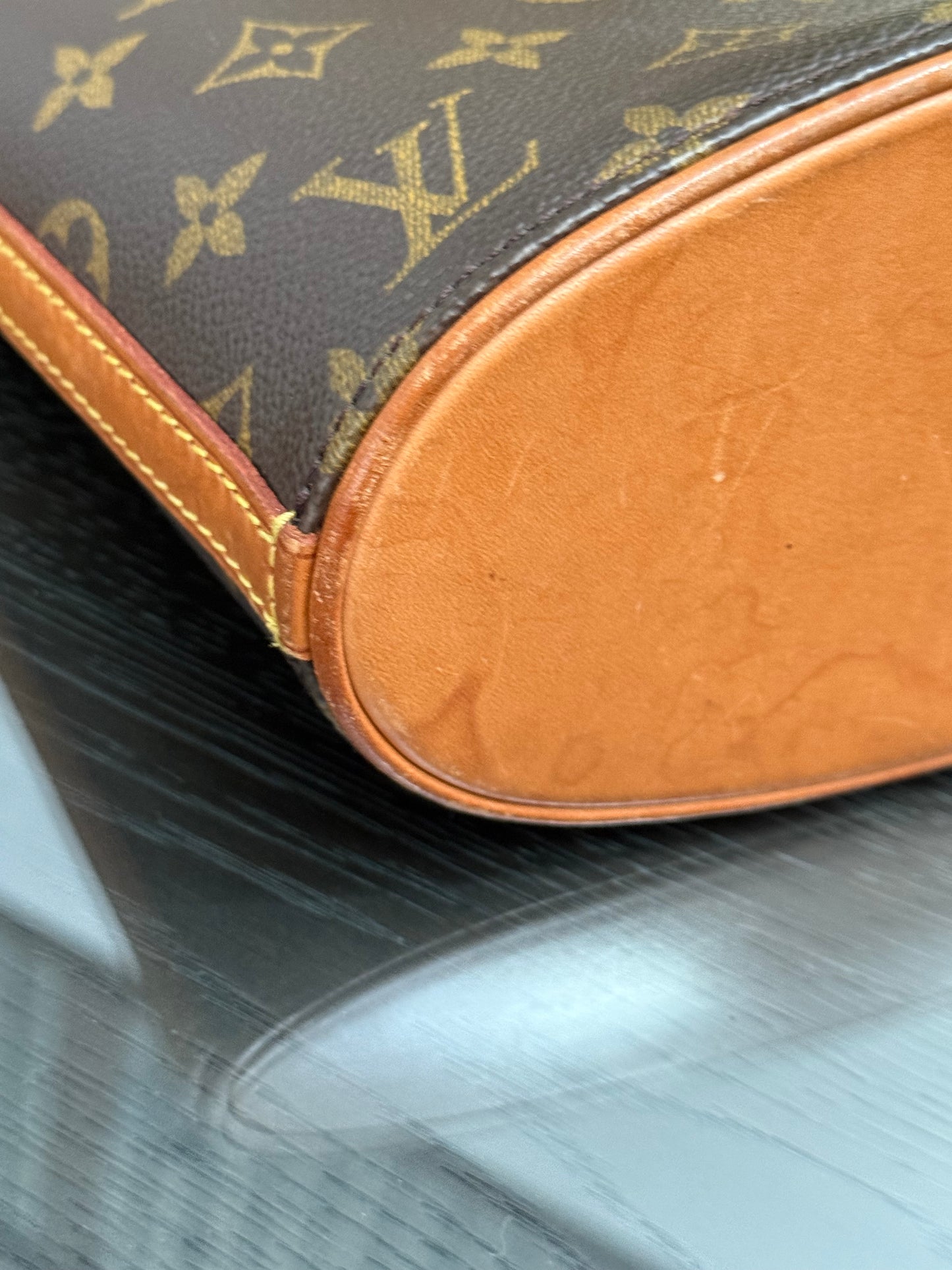 Drouot Crossbody
π
Year: 2000