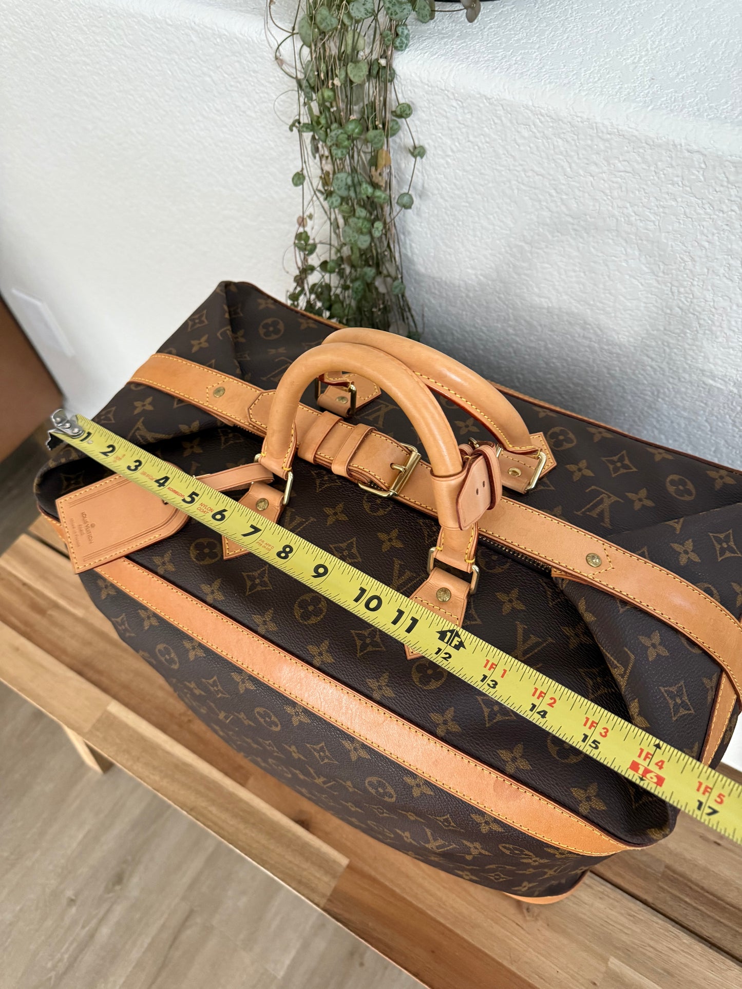 Cruiser 45 with Luggage tag and poignet ποΈ Year: 1999