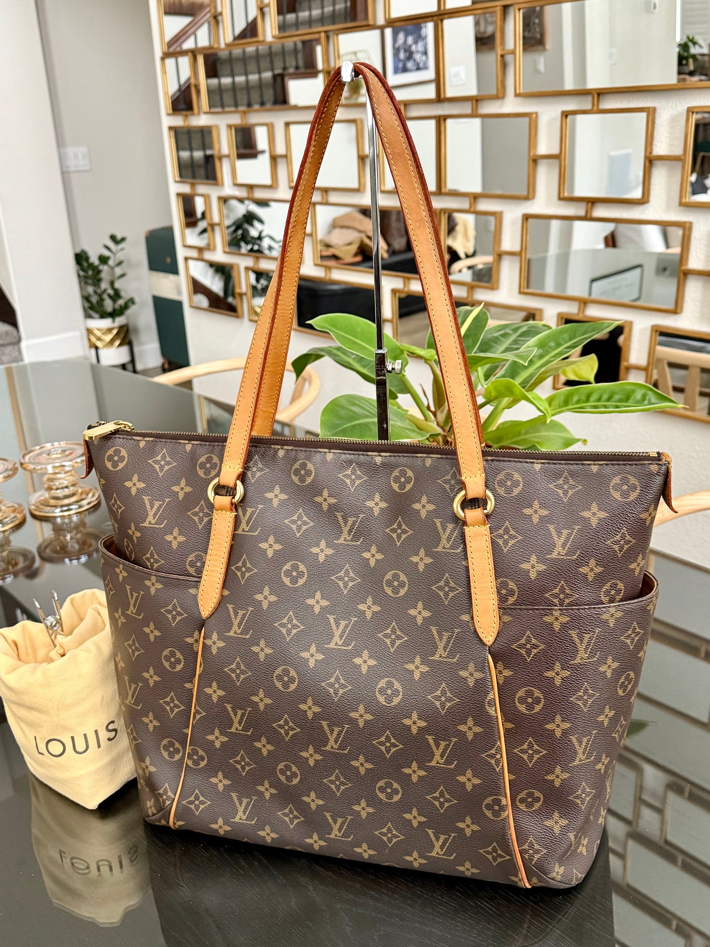 Totally GM with Dustbag and Insert Organizer ๐๏ธ Year: 2010