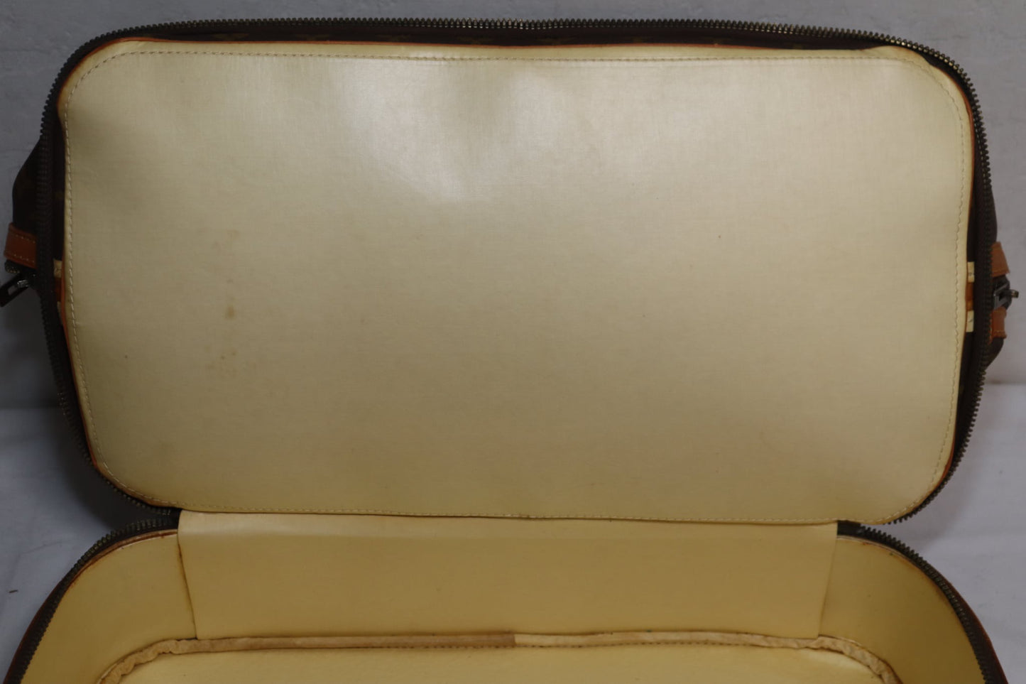 Sac Sport -๐๏ธ Year: Circa 80โs