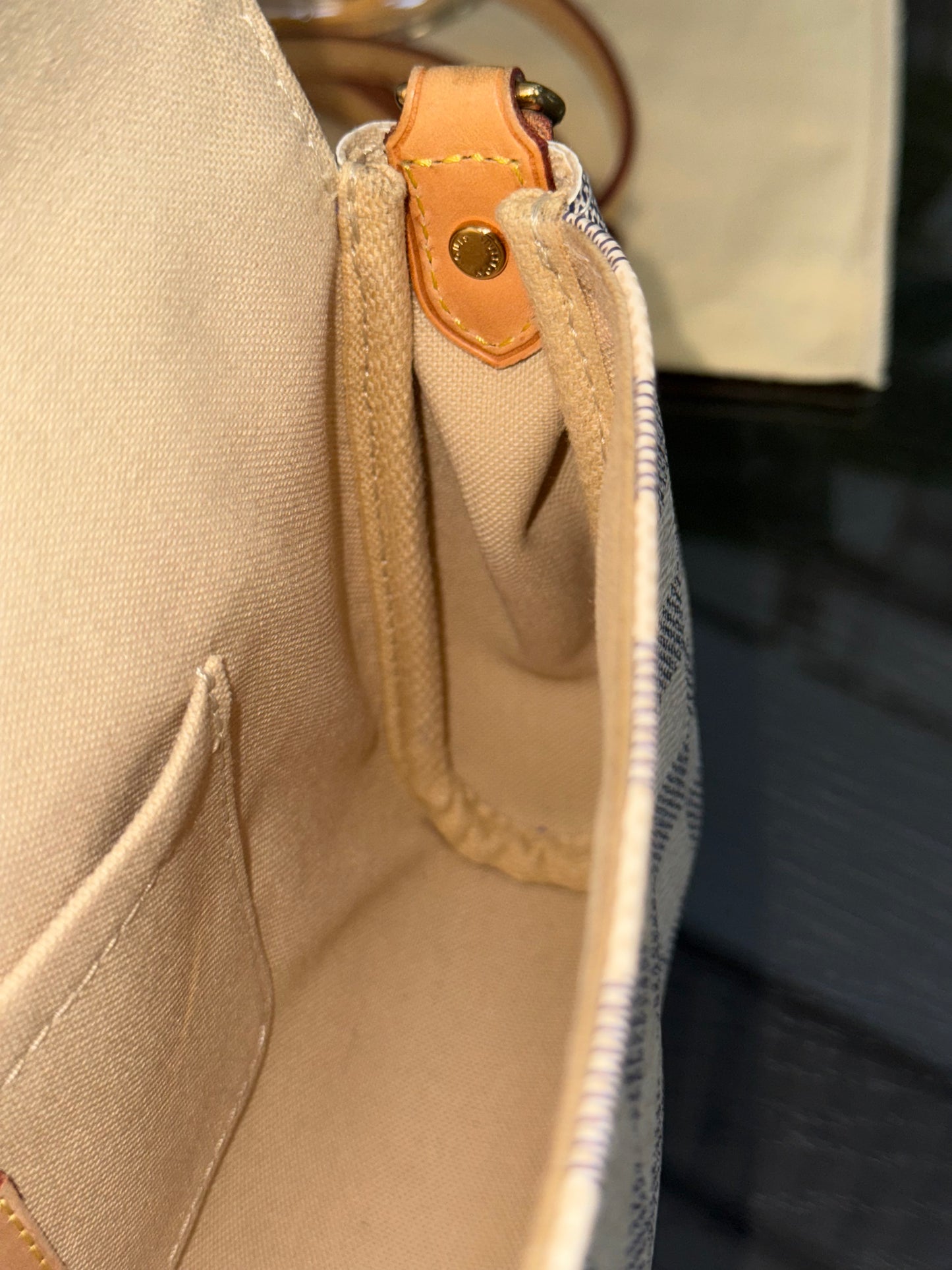 Favorite MM in Azur with Dustbag, Box and Paper bag ๐๏ธ Year: 2014