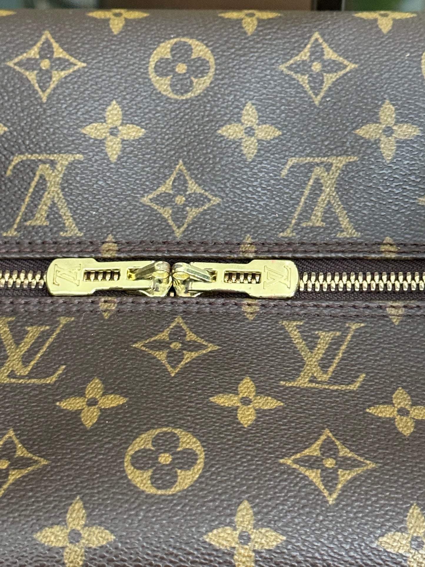 Amfar Three “Sharon Stone” Vanity Shoulder bag 📅 Year: 2001