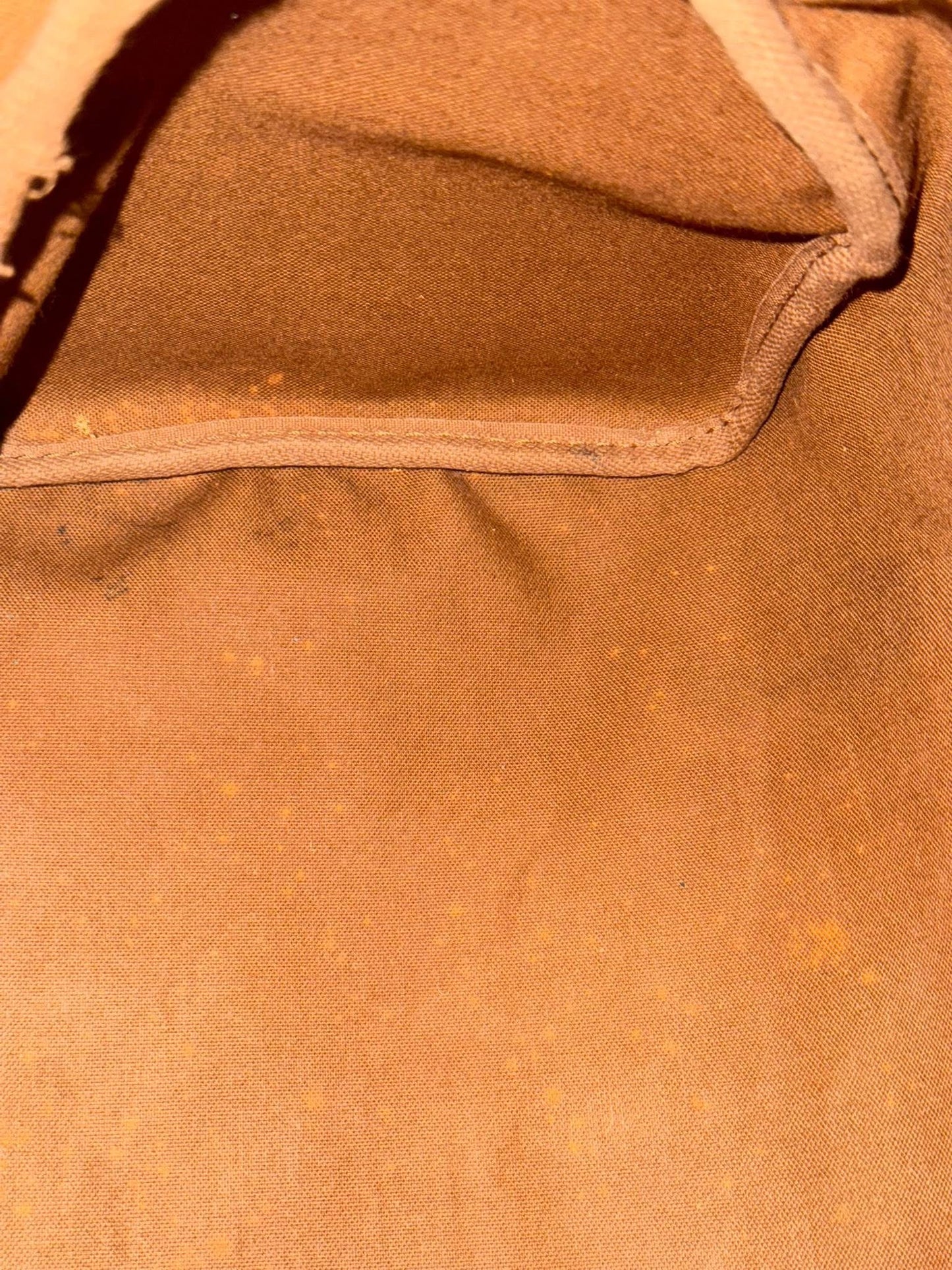 Speedy 35 with Insert Organizer - π
Year: 1989