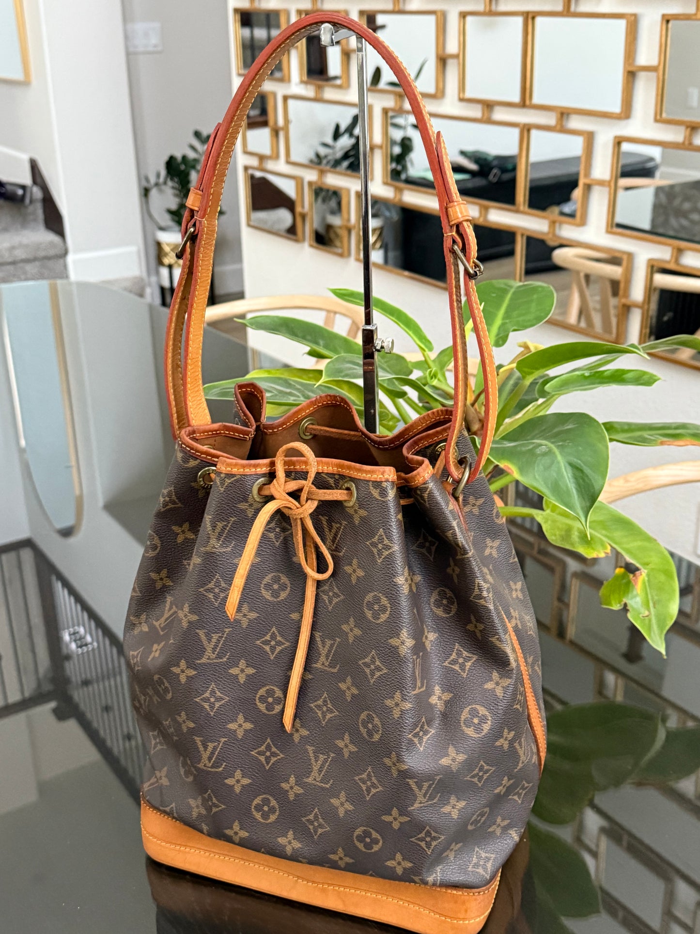 Noe GM in Monogram -๐๏ธ Year 1989