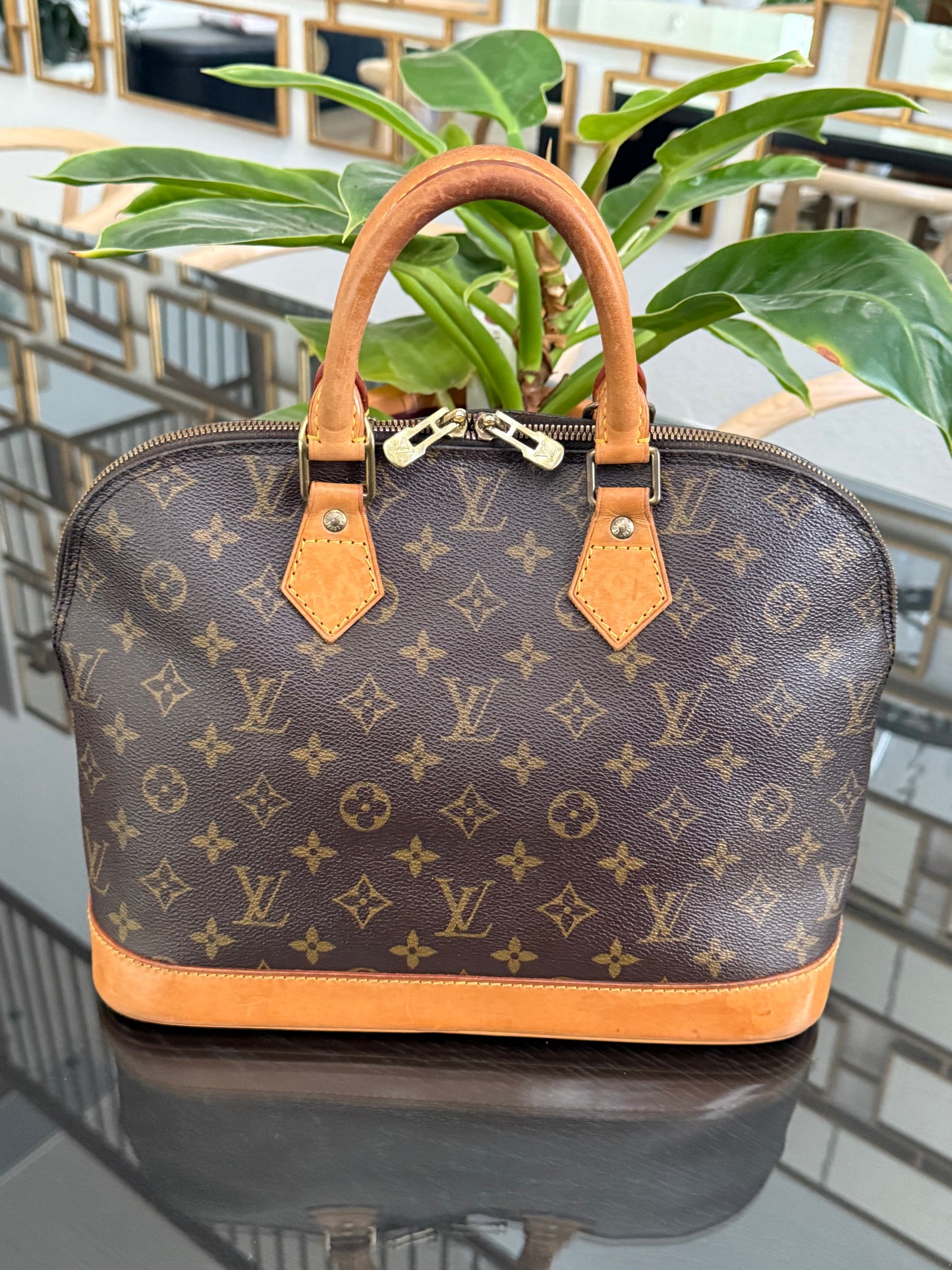 Alma PM in Monogram- 🗓️ Year: 1995