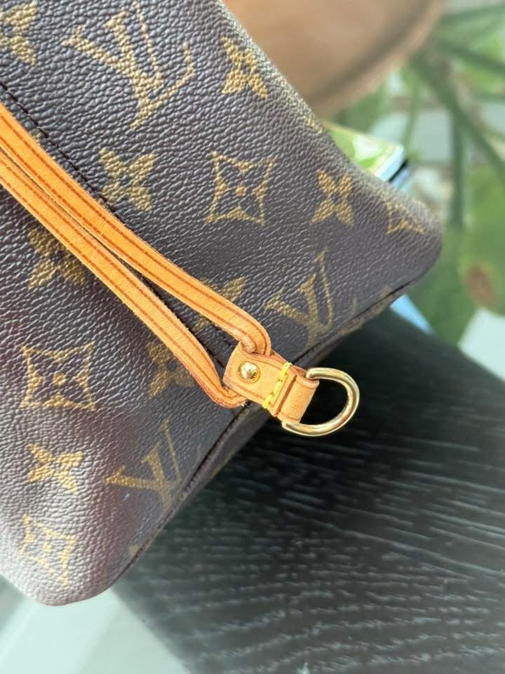 Neverfull MM with Dustbag π
Year: 2007