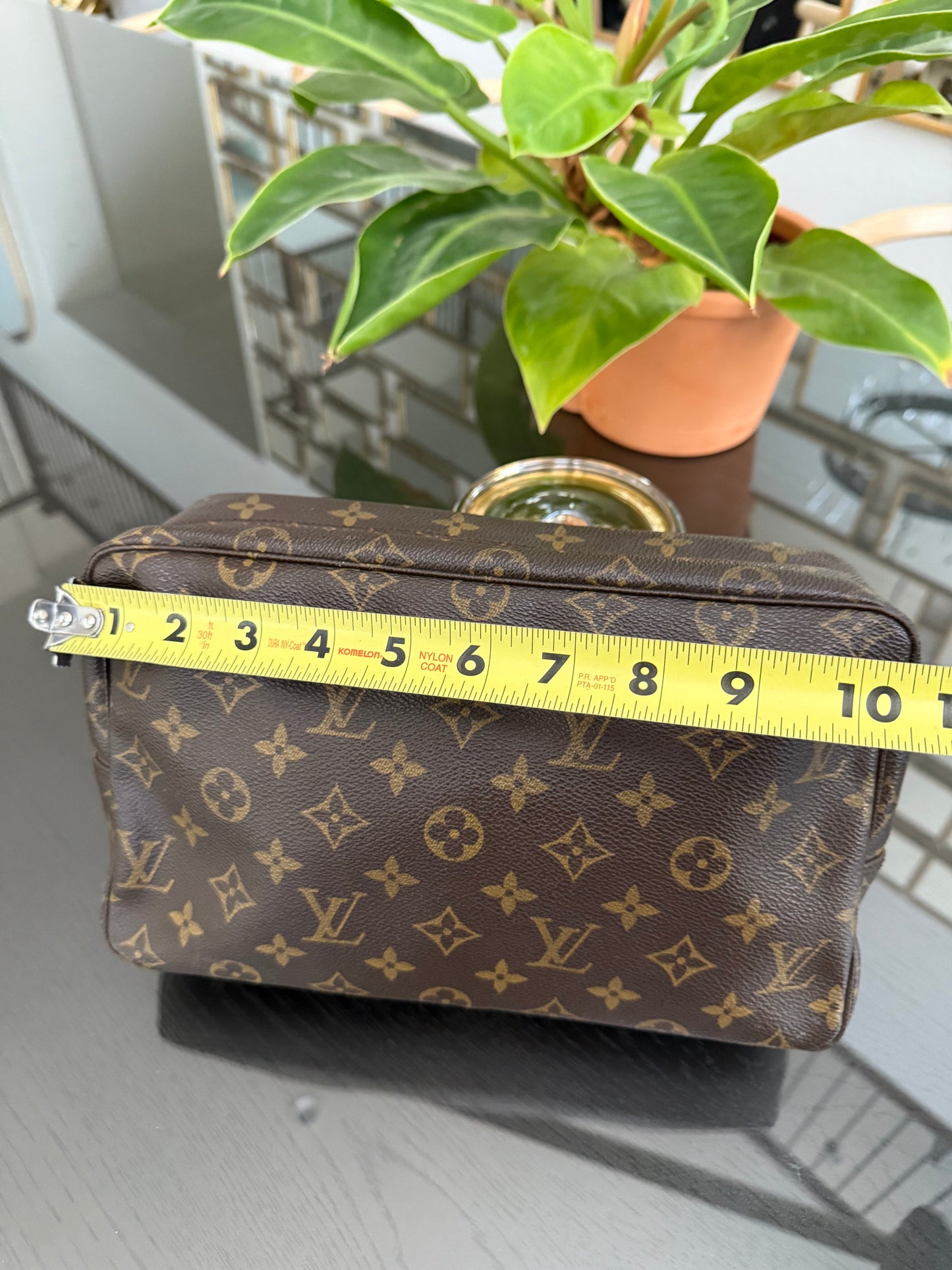 Trousse 28 -Year 1986