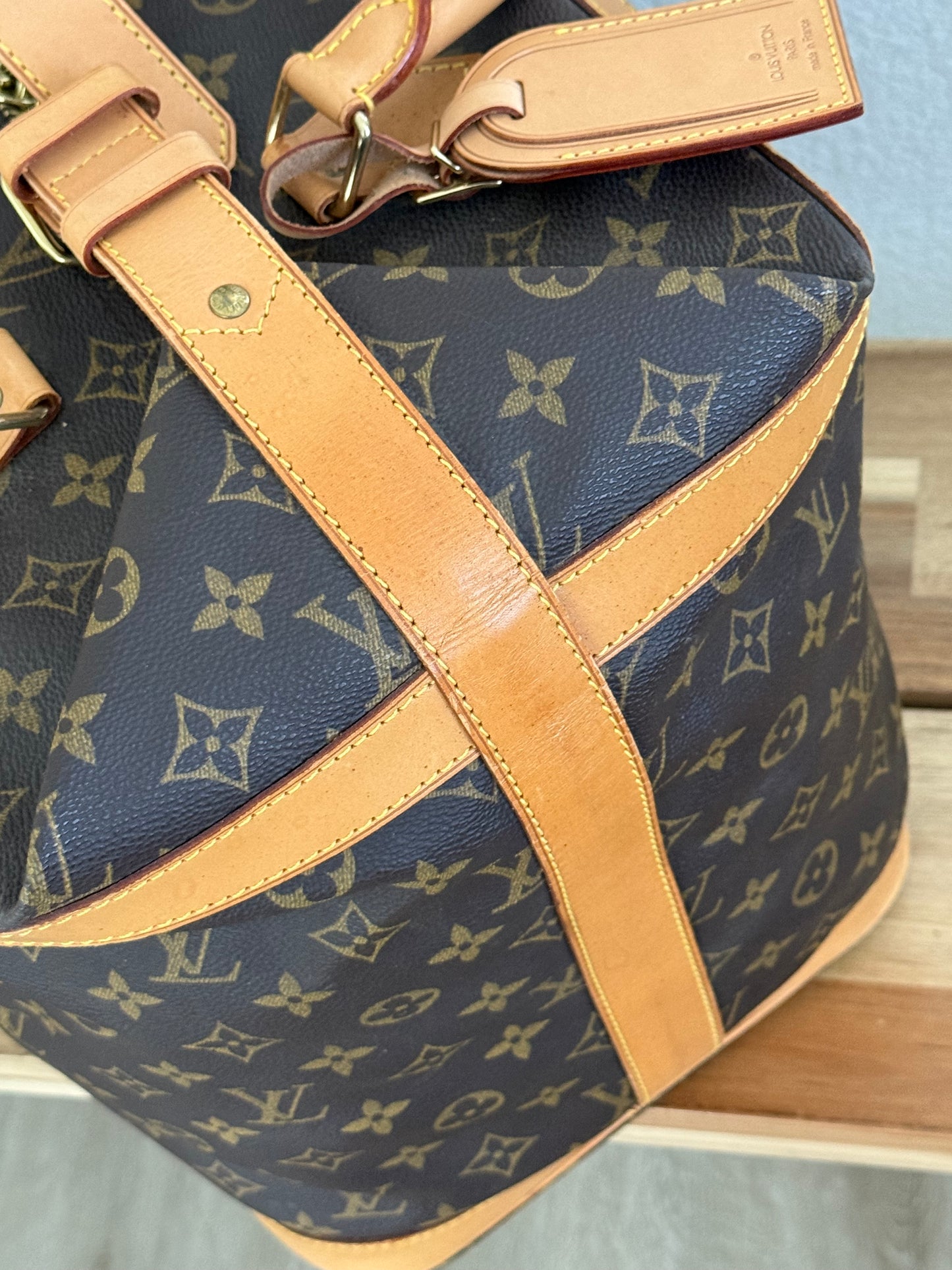 Cruiser 40 with Luggage tag and poignet ποΈ Year: 1999