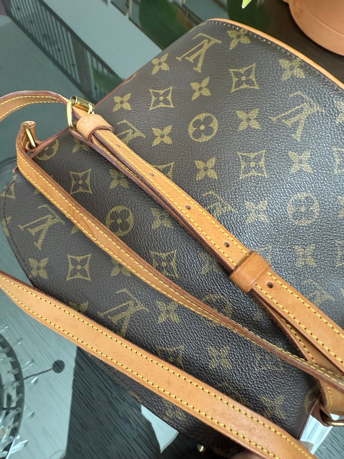 Drouot Crossbody
π
Year: 1996